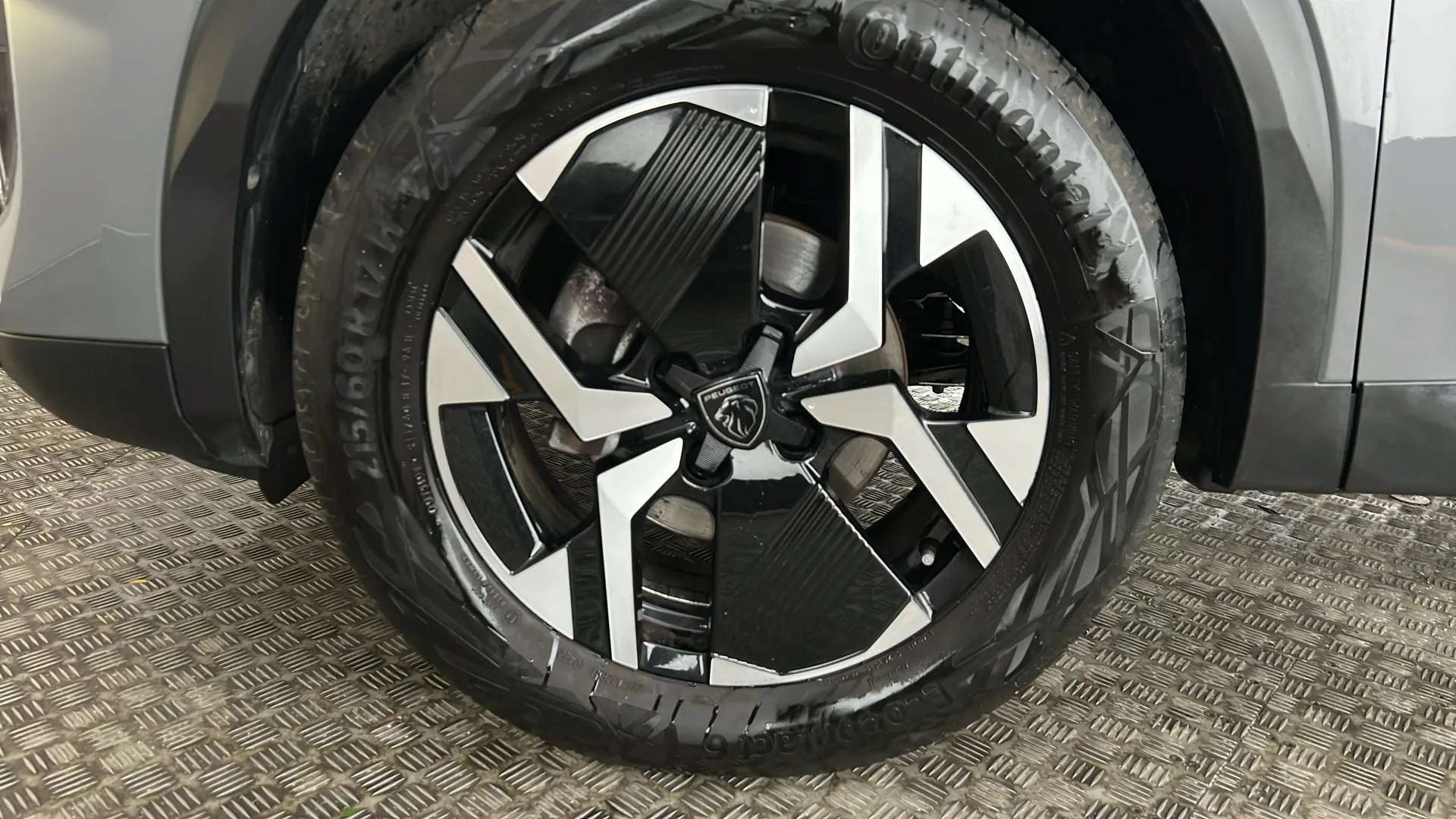 2023 PEUGEOT 2008 2023 PEUGEOT 2008