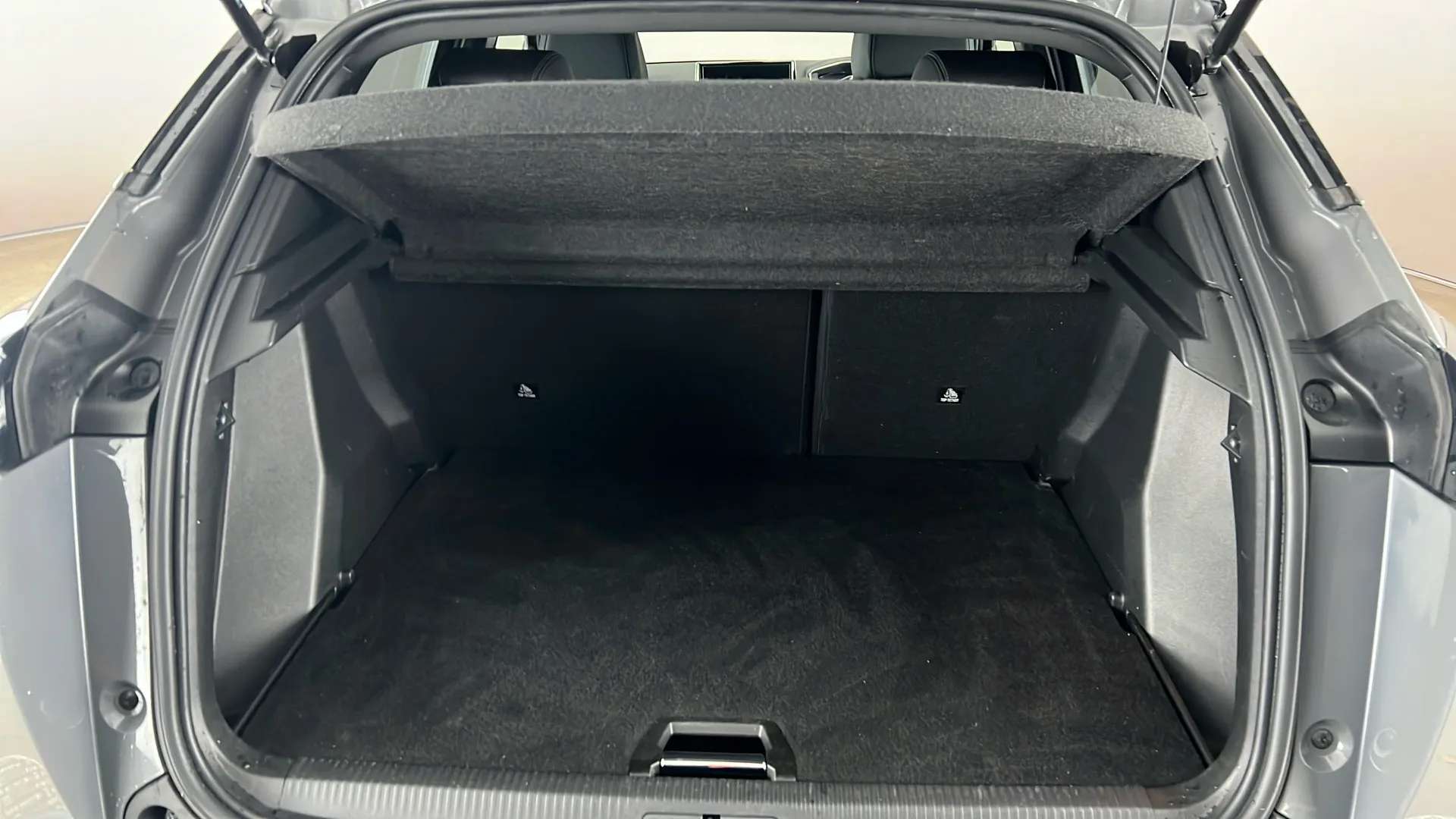 2023 PEUGEOT 2008 2023 PEUGEOT 2008