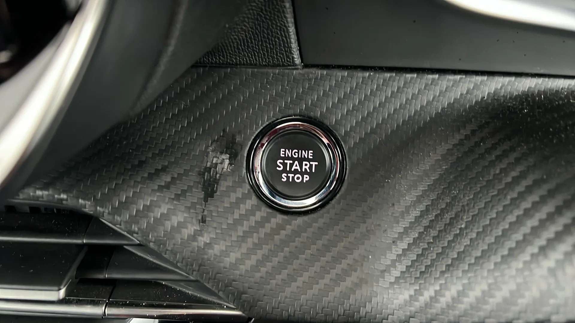 2023 PEUGEOT 2008 2023 PEUGEOT 2008