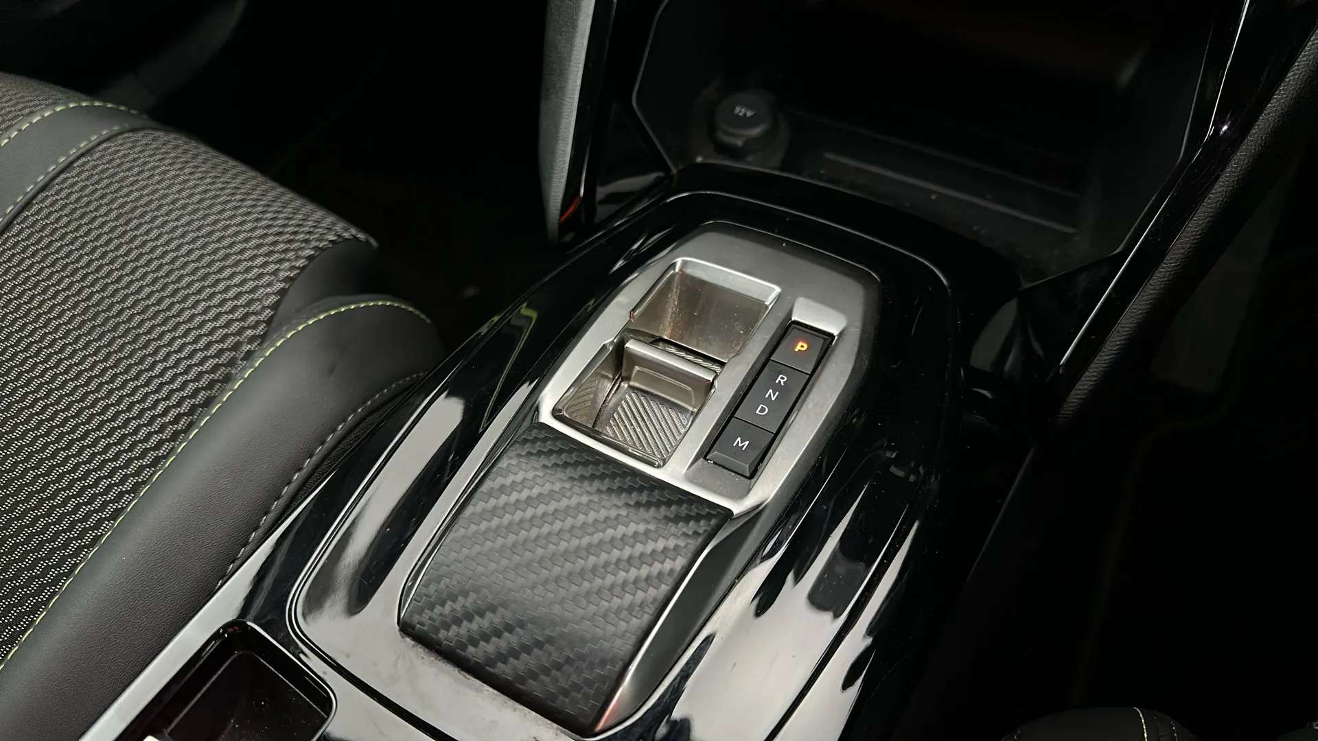 2025 PEUGEOT 2008 2025 PEUGEOT 2008