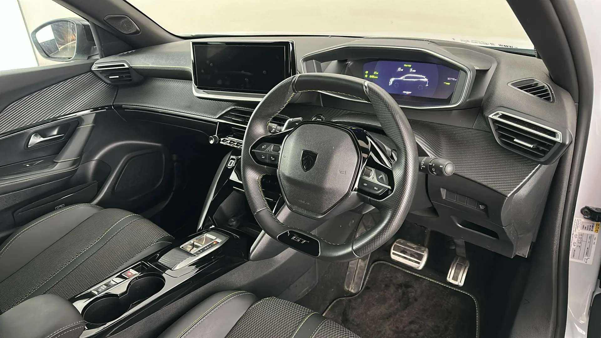 2025 PEUGEOT 2008 2025 PEUGEOT 2008