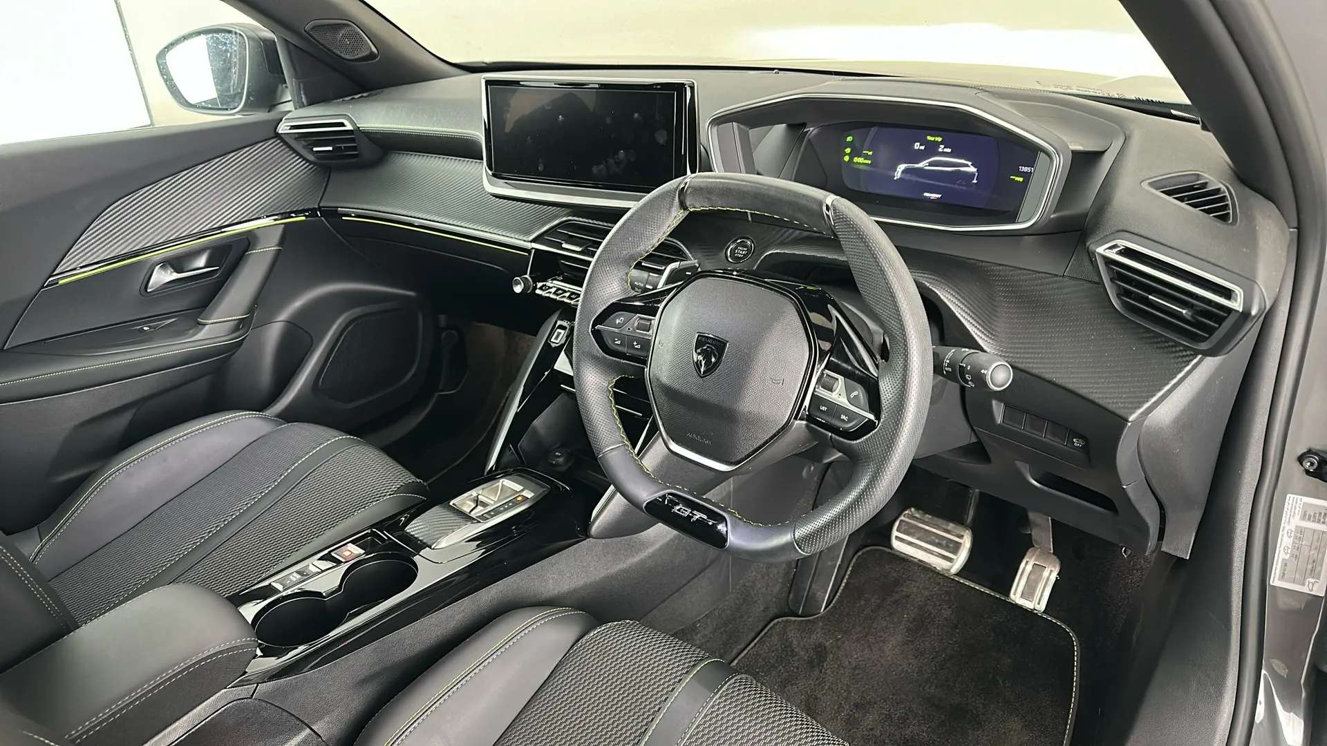 2024 PEUGEOT 2008 2024 PEUGEOT 2008