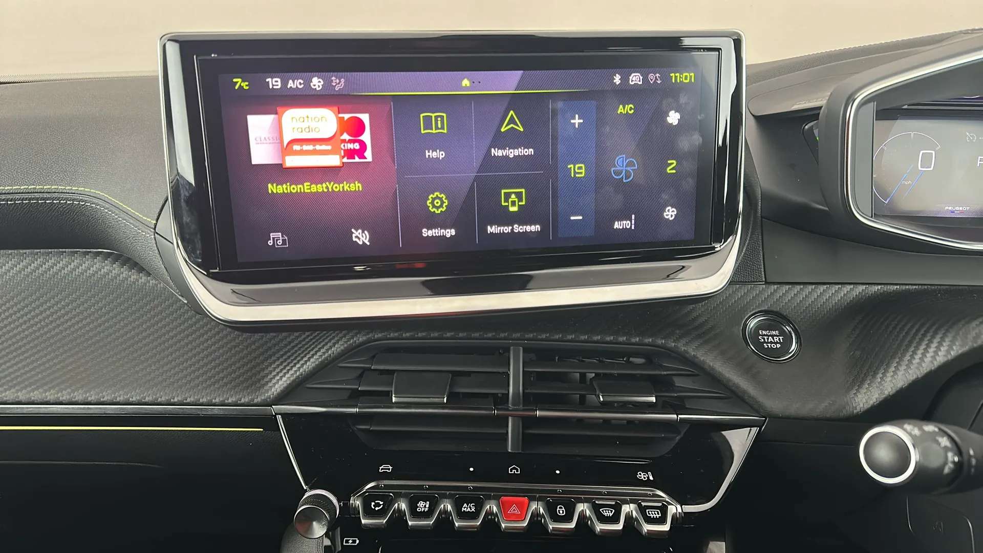 2023 PEUGEOT 2008 2023 PEUGEOT 2008