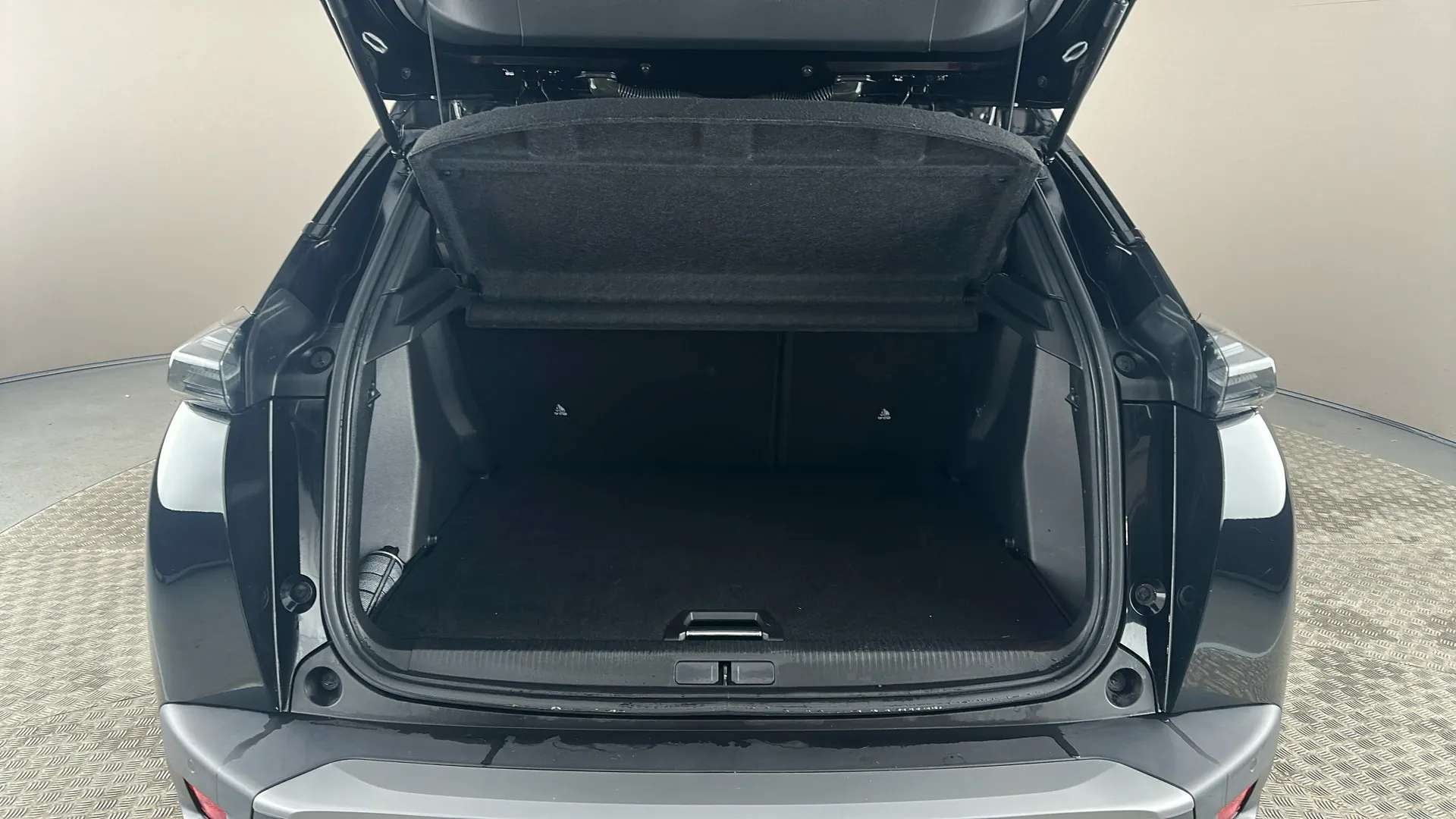 2023 PEUGEOT 2008 2023 PEUGEOT 2008