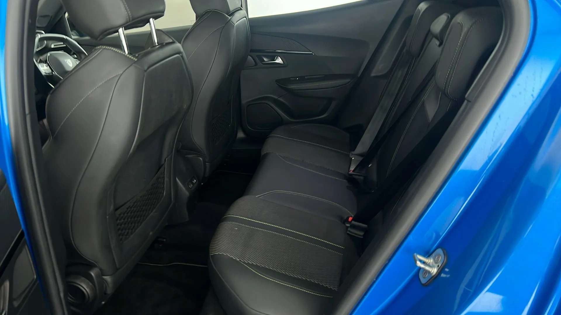 2023 PEUGEOT 2008 2023 PEUGEOT 2008