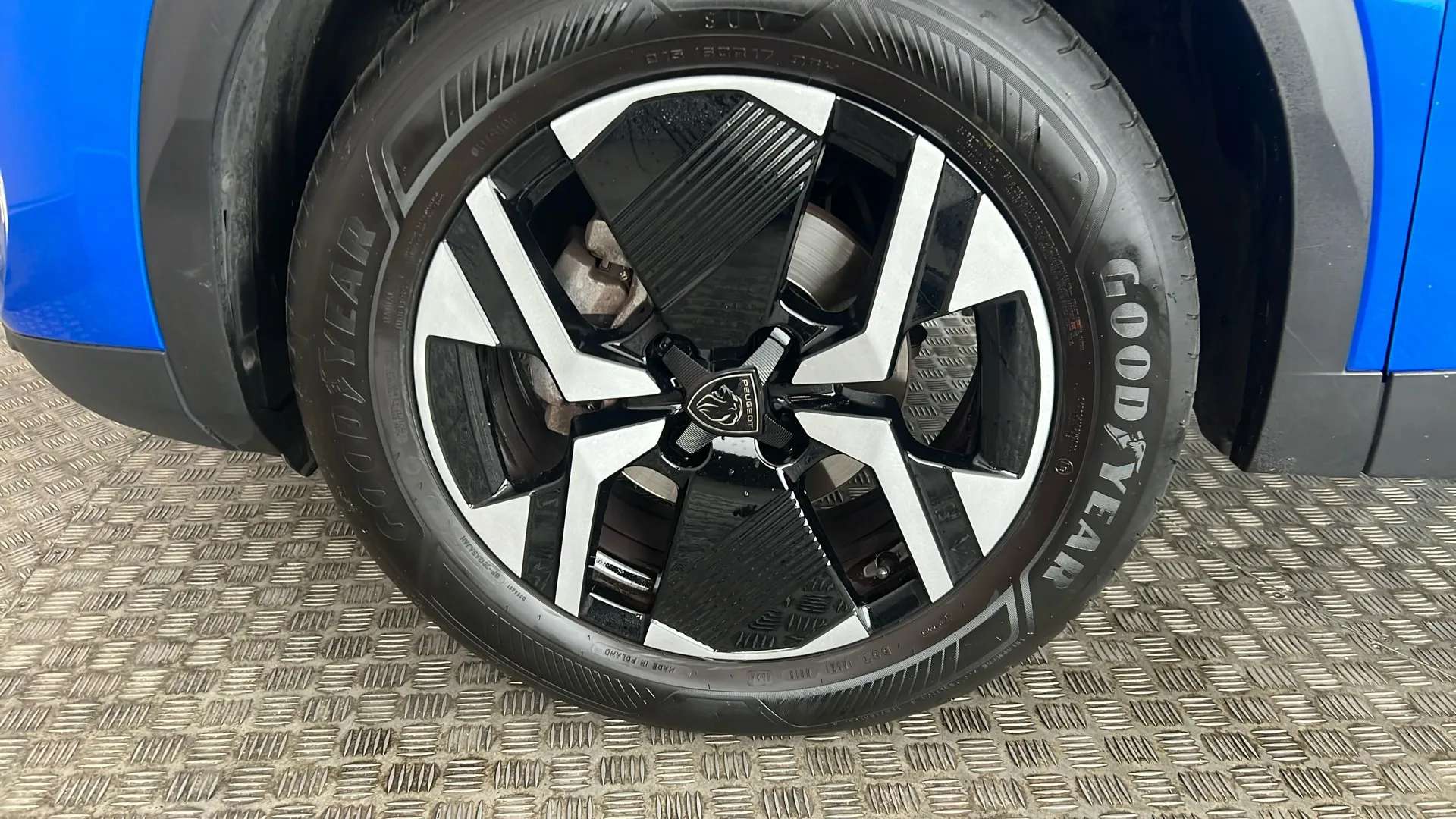 2023 PEUGEOT 2008 2023 PEUGEOT 2008