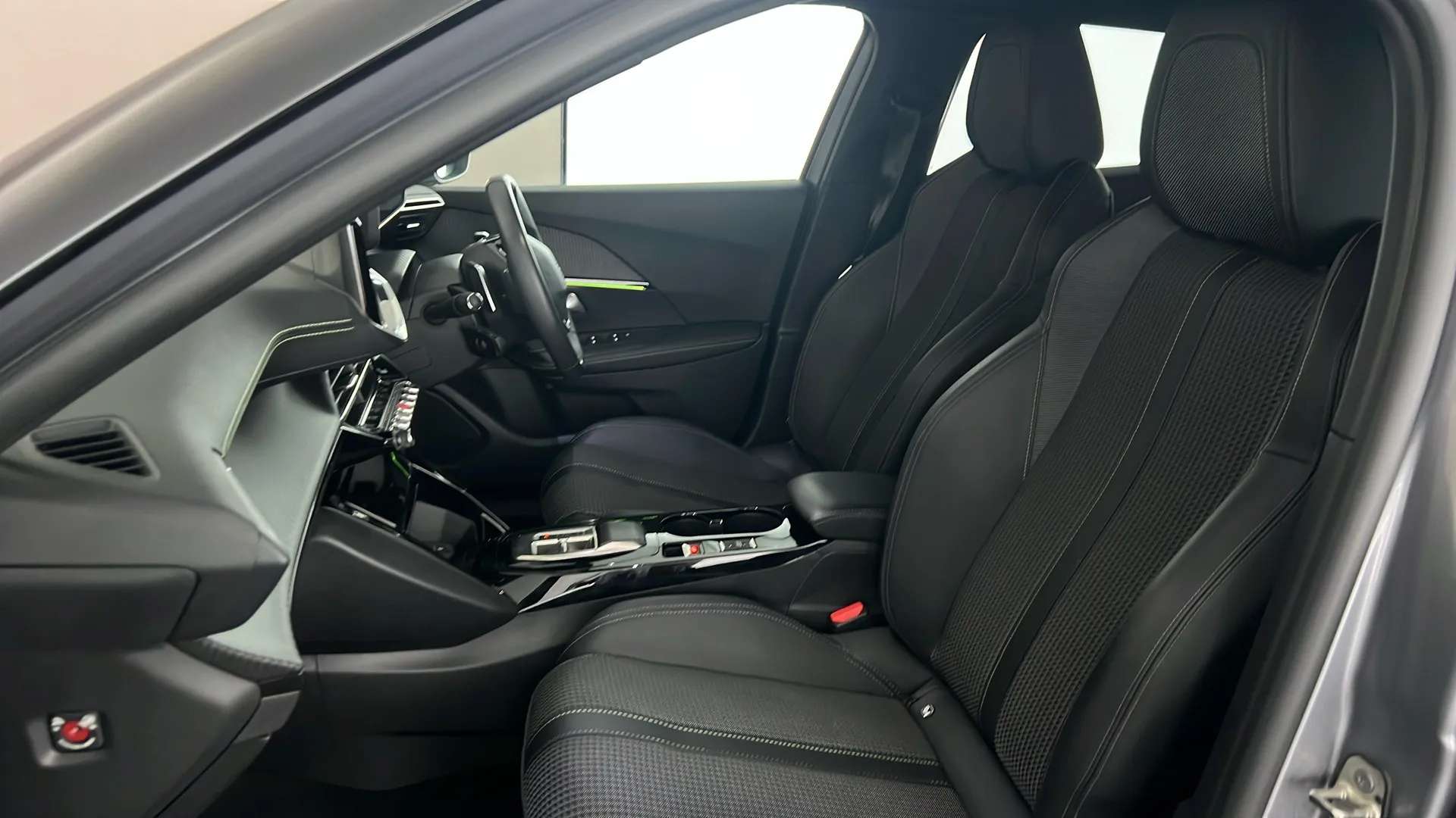 2022 PEUGEOT 2008 2022 PEUGEOT 2008