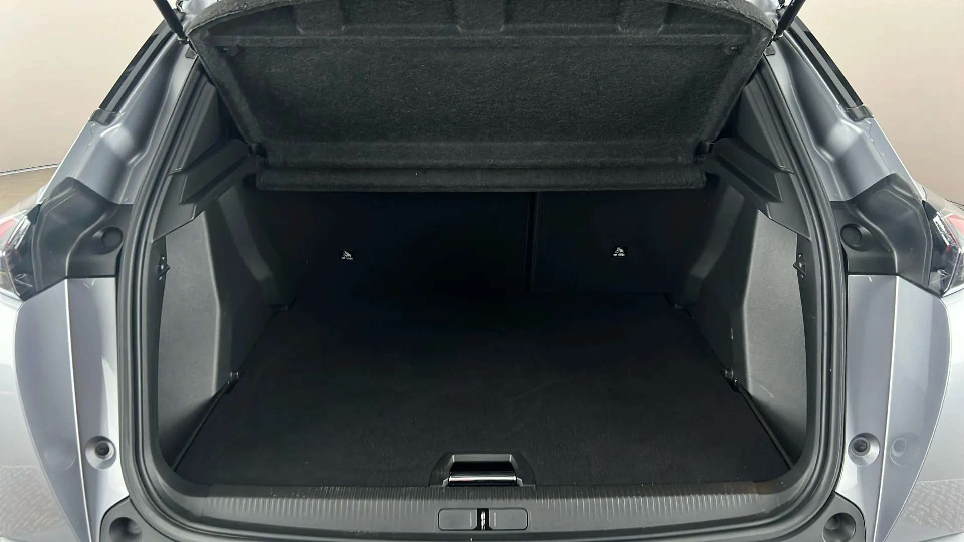 2022 PEUGEOT 2008 2022 PEUGEOT 2008