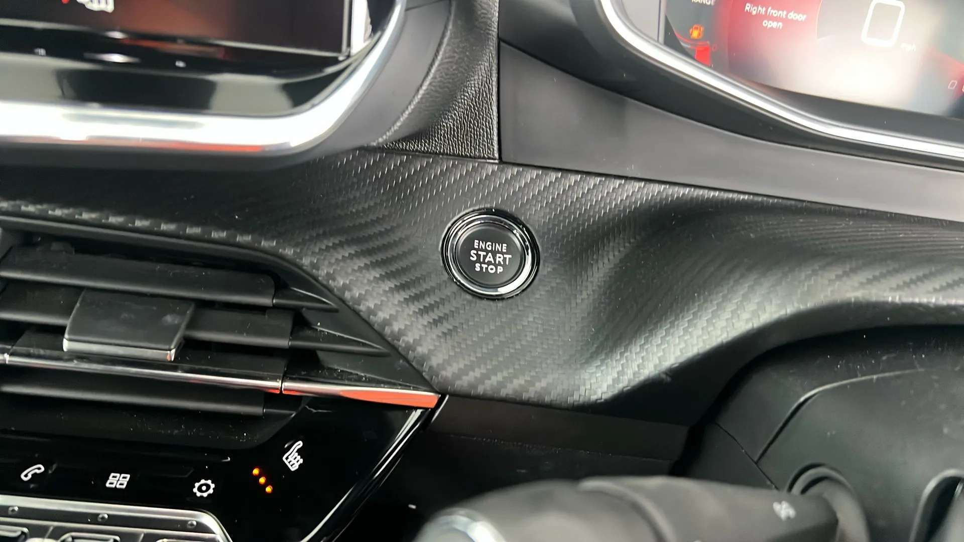 2021 PEUGEOT 2008 2021 PEUGEOT 2008