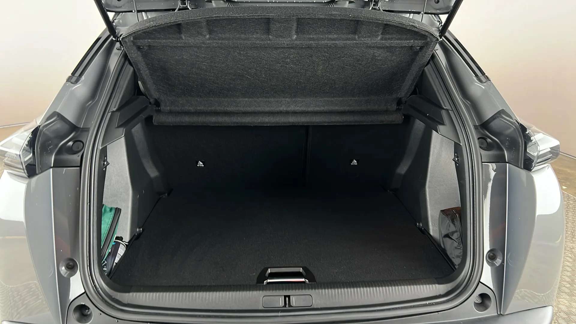 2025 PEUGEOT 2008 2025 PEUGEOT 2008