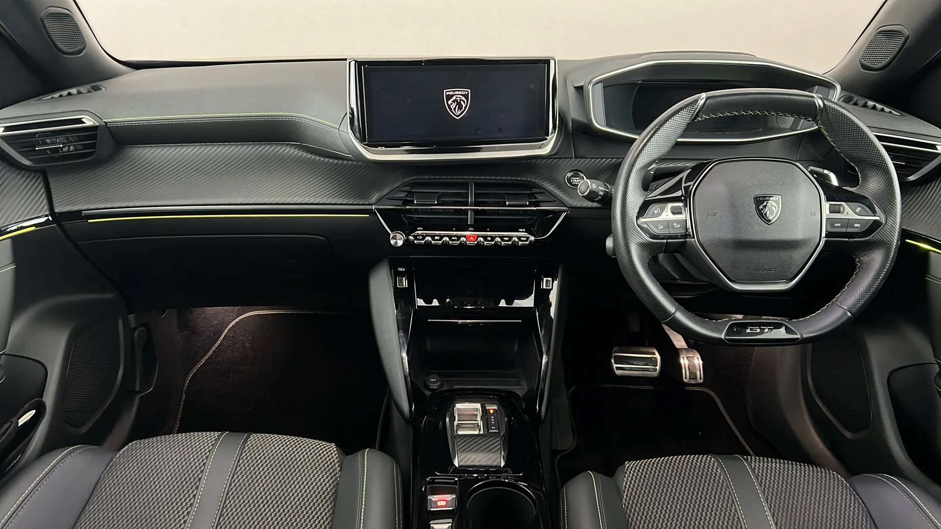 2024 PEUGEOT 2008 2024 PEUGEOT 2008