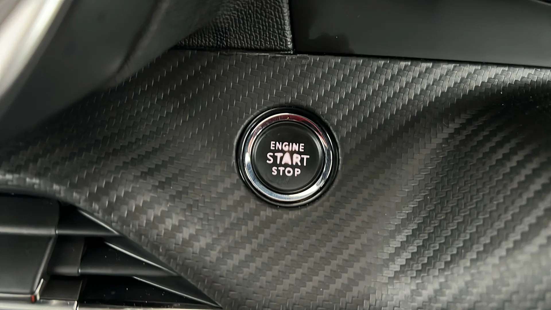 2024 PEUGEOT 2008 2024 PEUGEOT 2008