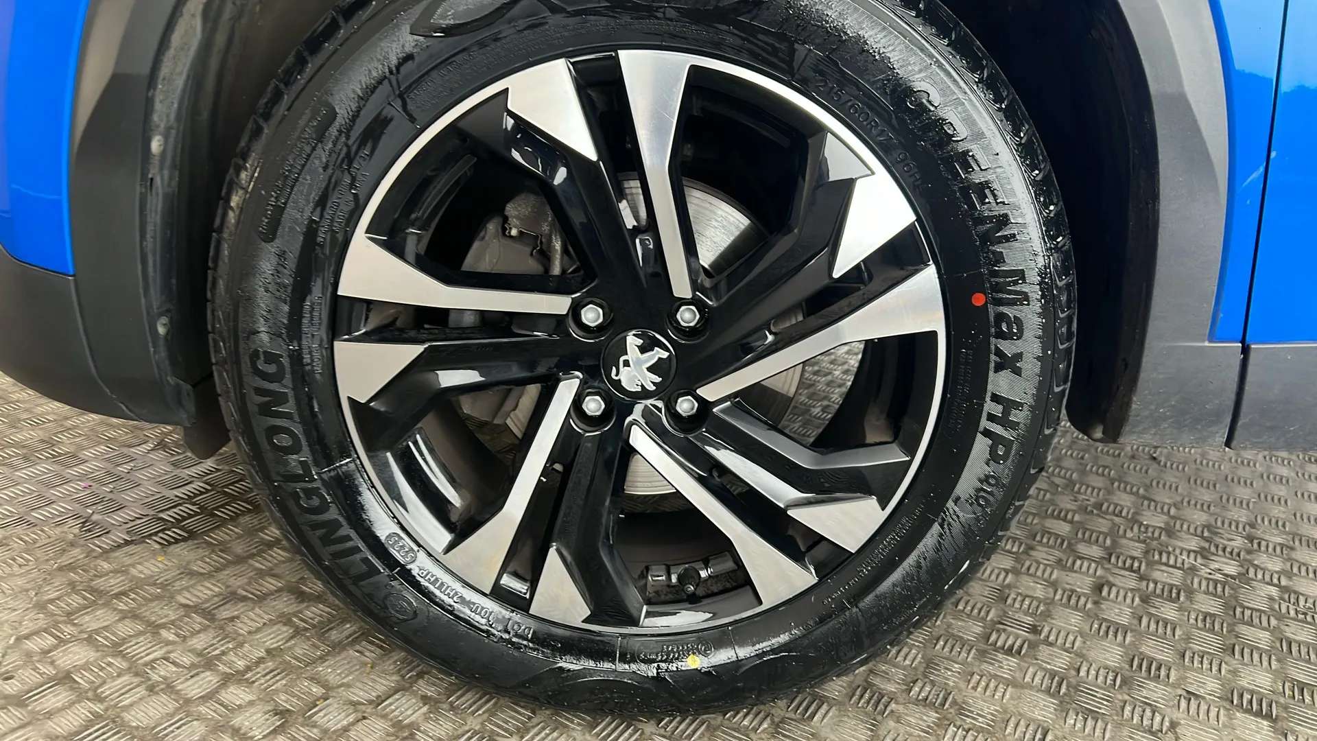 2023 PEUGEOT 2008 2023 PEUGEOT 2008