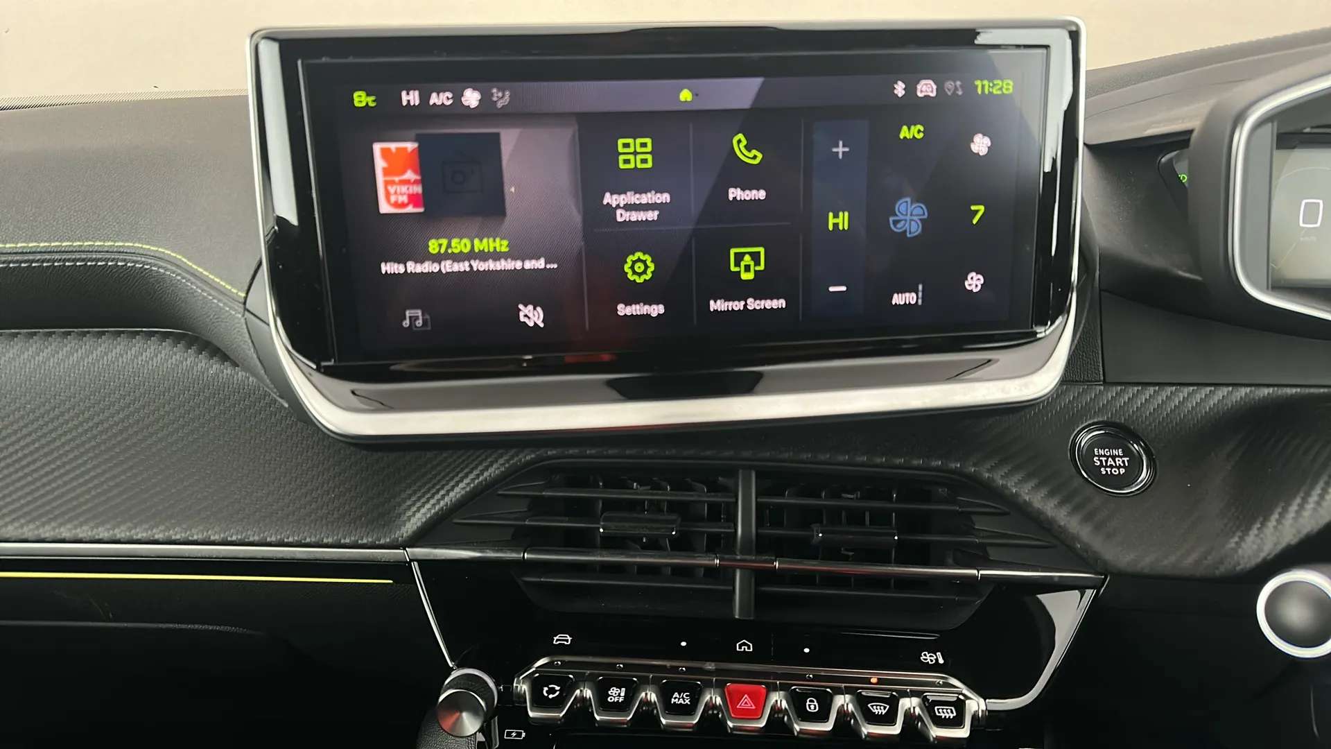 2024 PEUGEOT 2008 2024 PEUGEOT 2008