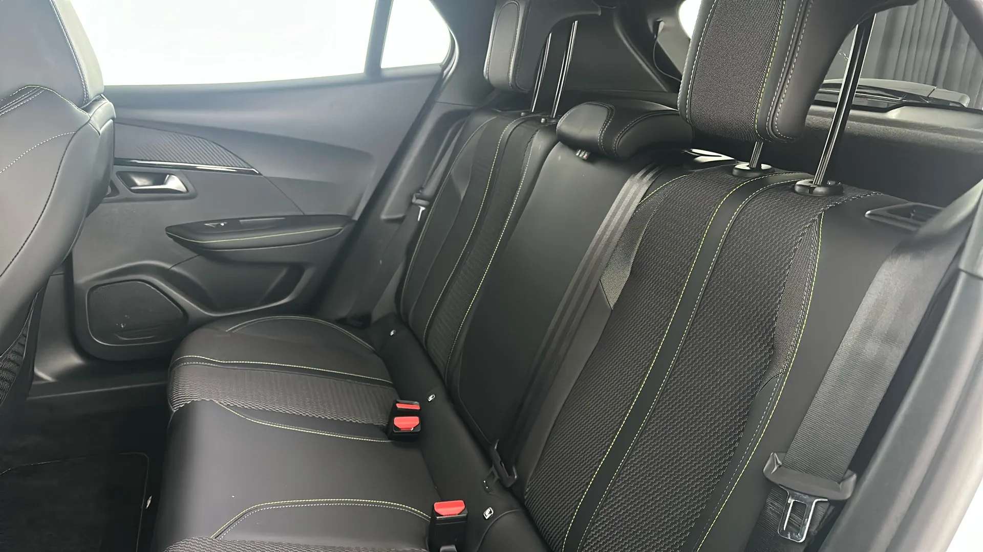 2024 PEUGEOT 2008 2024 PEUGEOT 2008