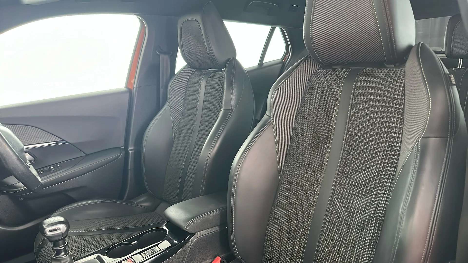 2020 PEUGEOT 2008 2020 PEUGEOT 2008