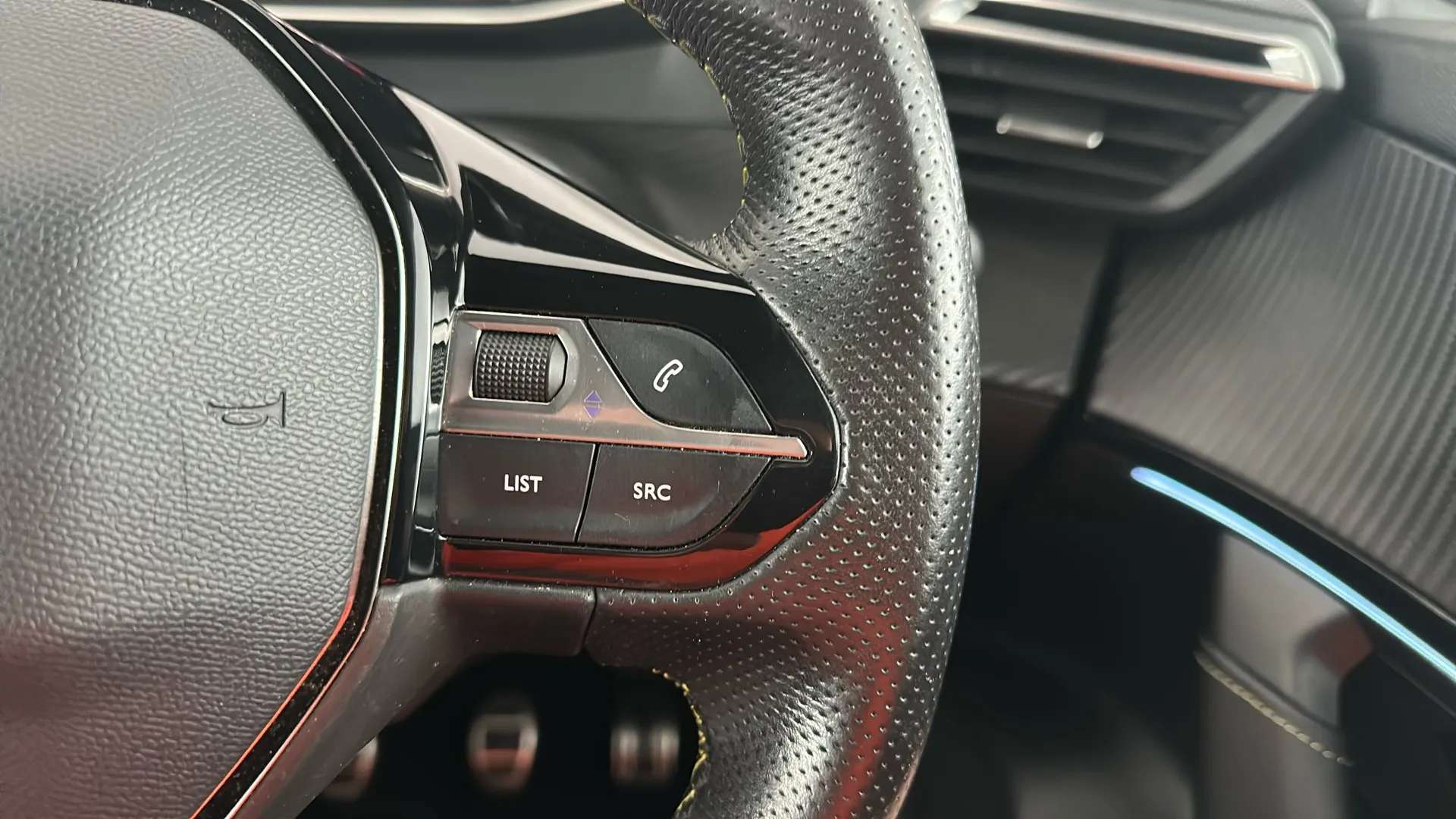 2020 PEUGEOT 2008 2020 PEUGEOT 2008