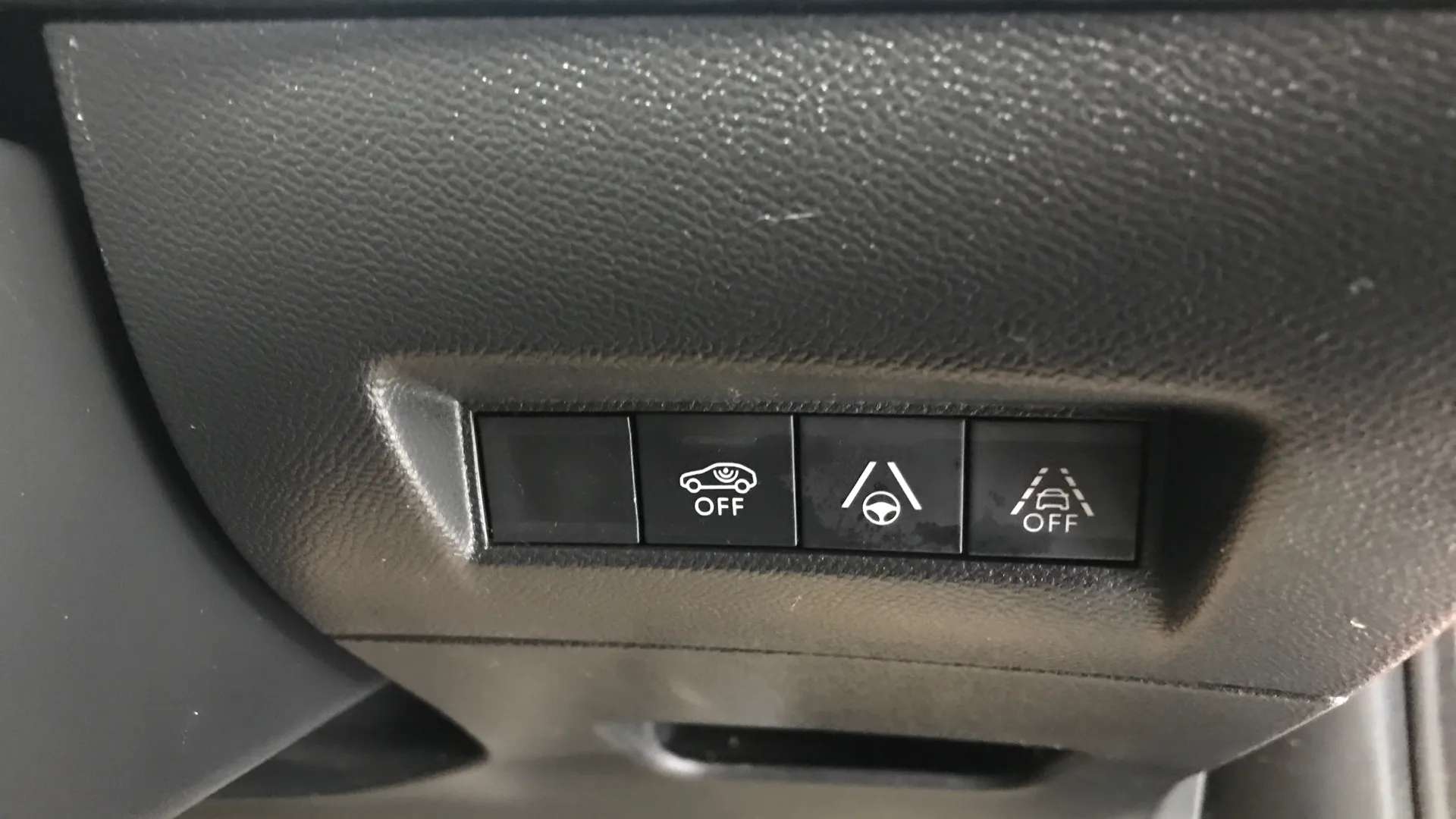 2020 PEUGEOT 2008 2020 PEUGEOT 2008