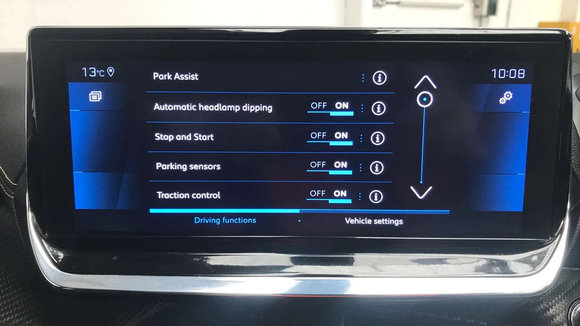 2020 PEUGEOT 2008 2020 PEUGEOT 2008