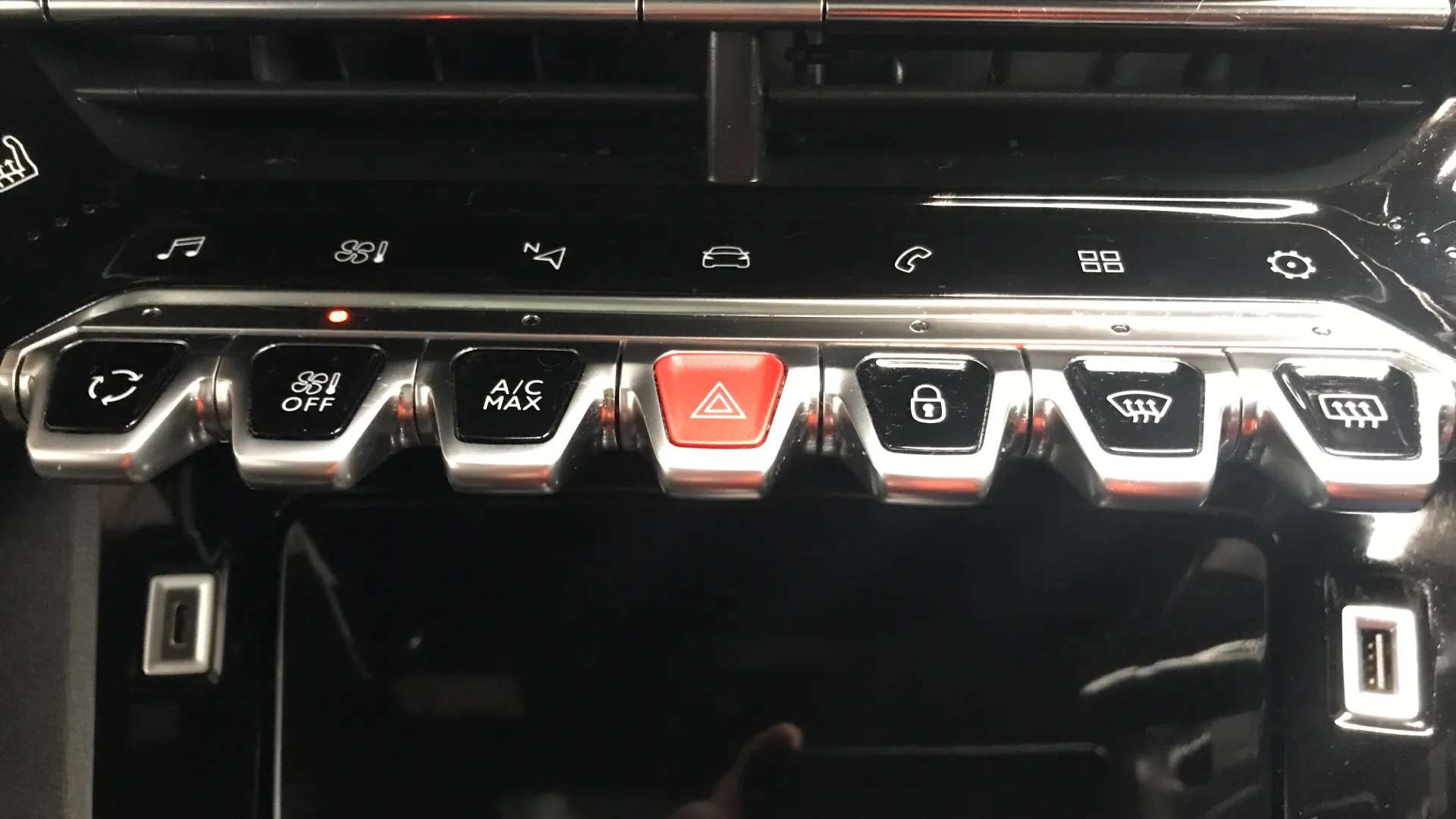2020 PEUGEOT 2008 2020 PEUGEOT 2008