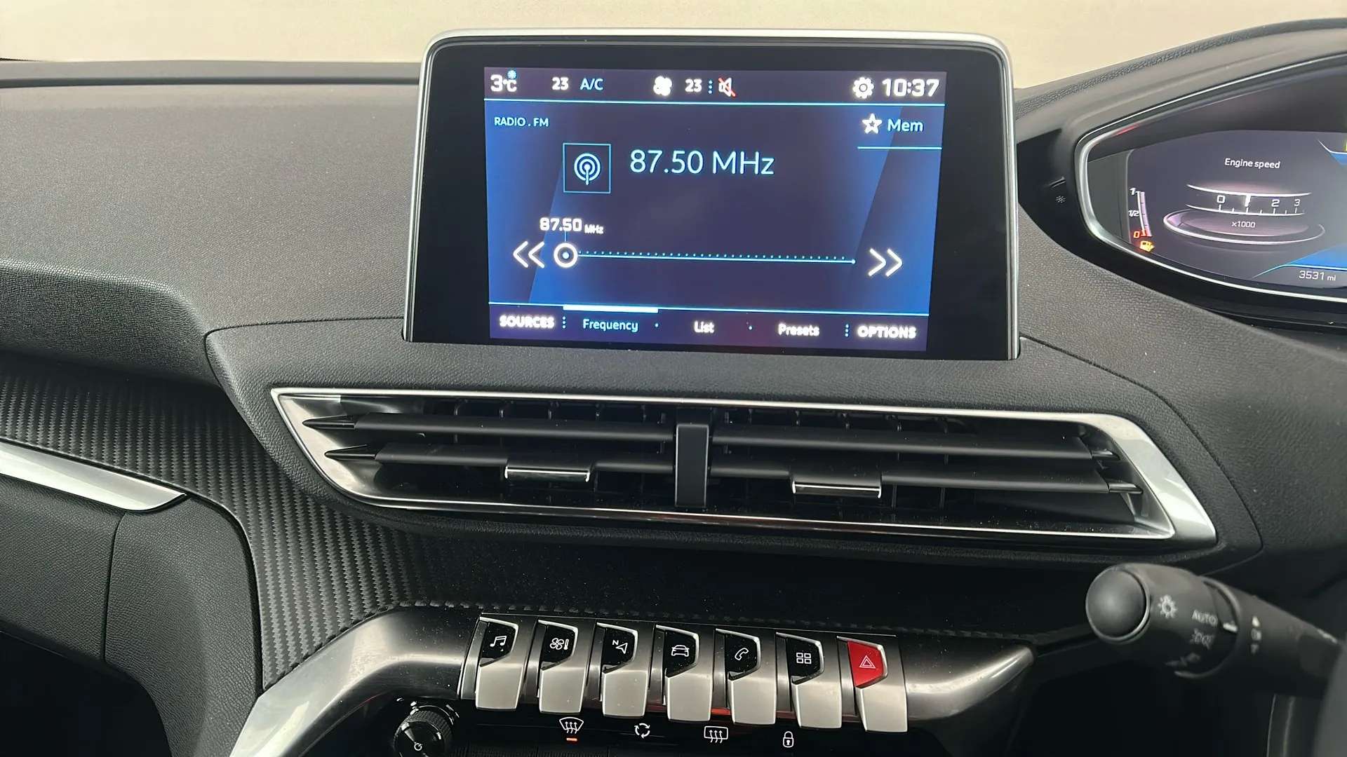 2024 PEUGEOT 3008 2024 PEUGEOT 3008