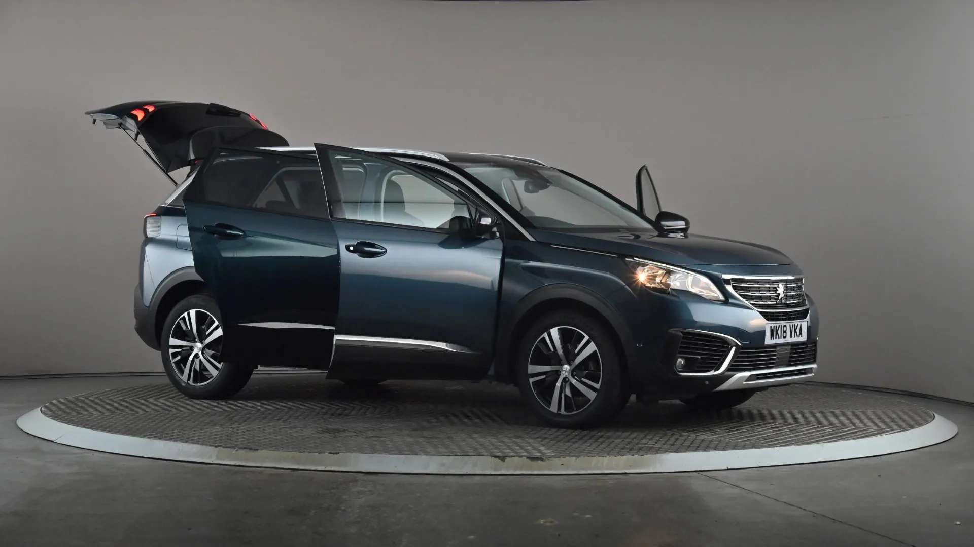 2018 PEUGEOT 5008 2018 PEUGEOT 5008