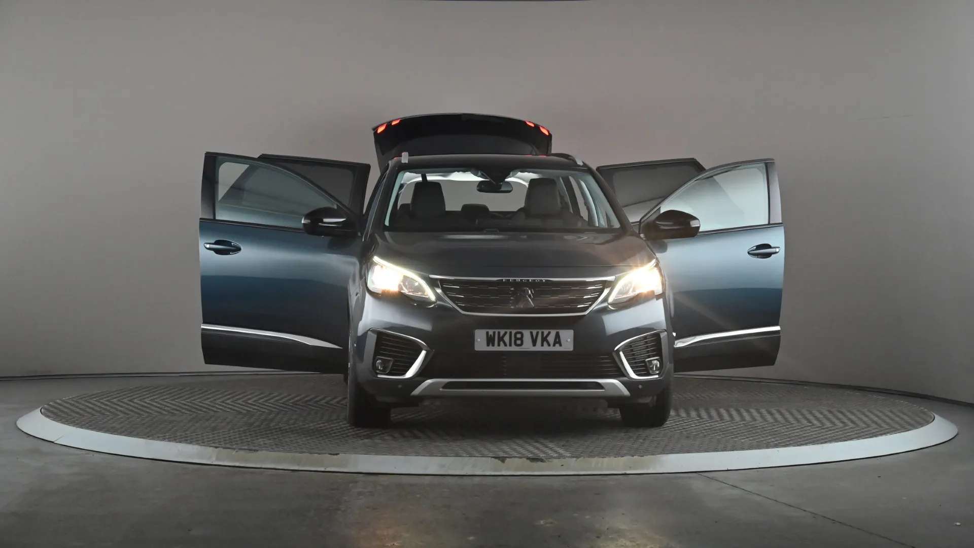 2018 PEUGEOT 5008 2018 PEUGEOT 5008