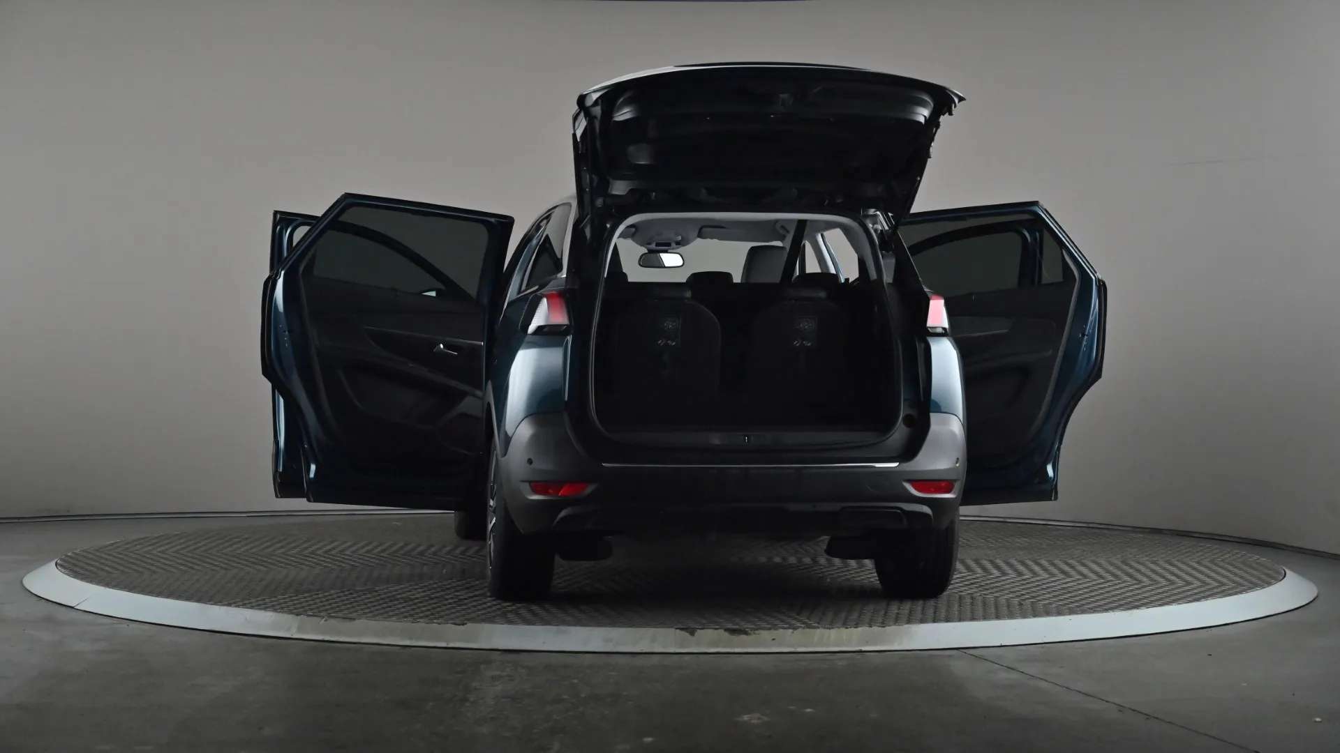 2018 PEUGEOT 5008 2018 PEUGEOT 5008