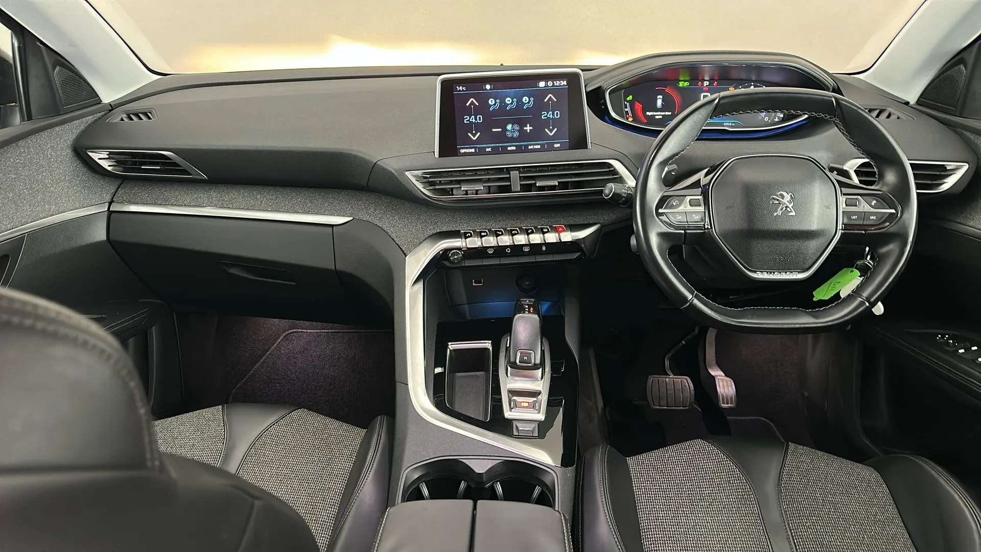 2018 PEUGEOT 5008 2018 PEUGEOT 5008