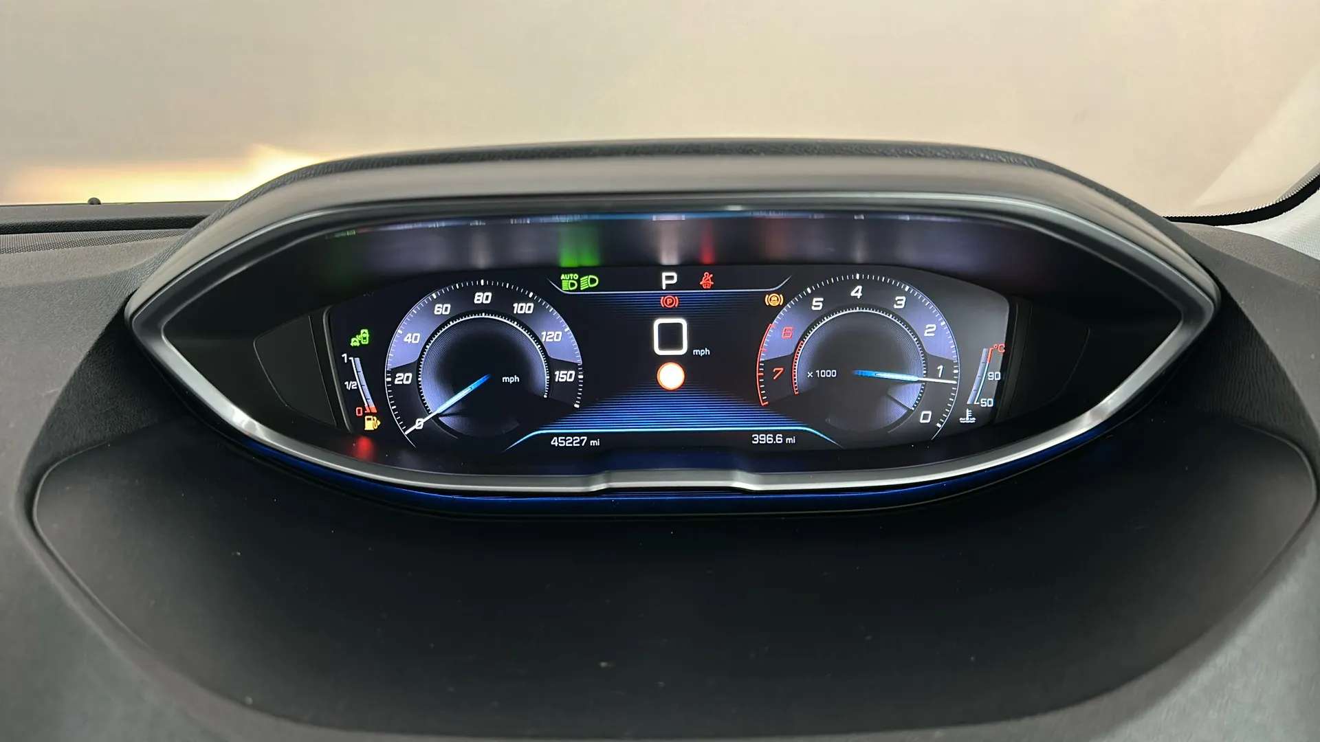 2018 PEUGEOT 5008 2018 PEUGEOT 5008