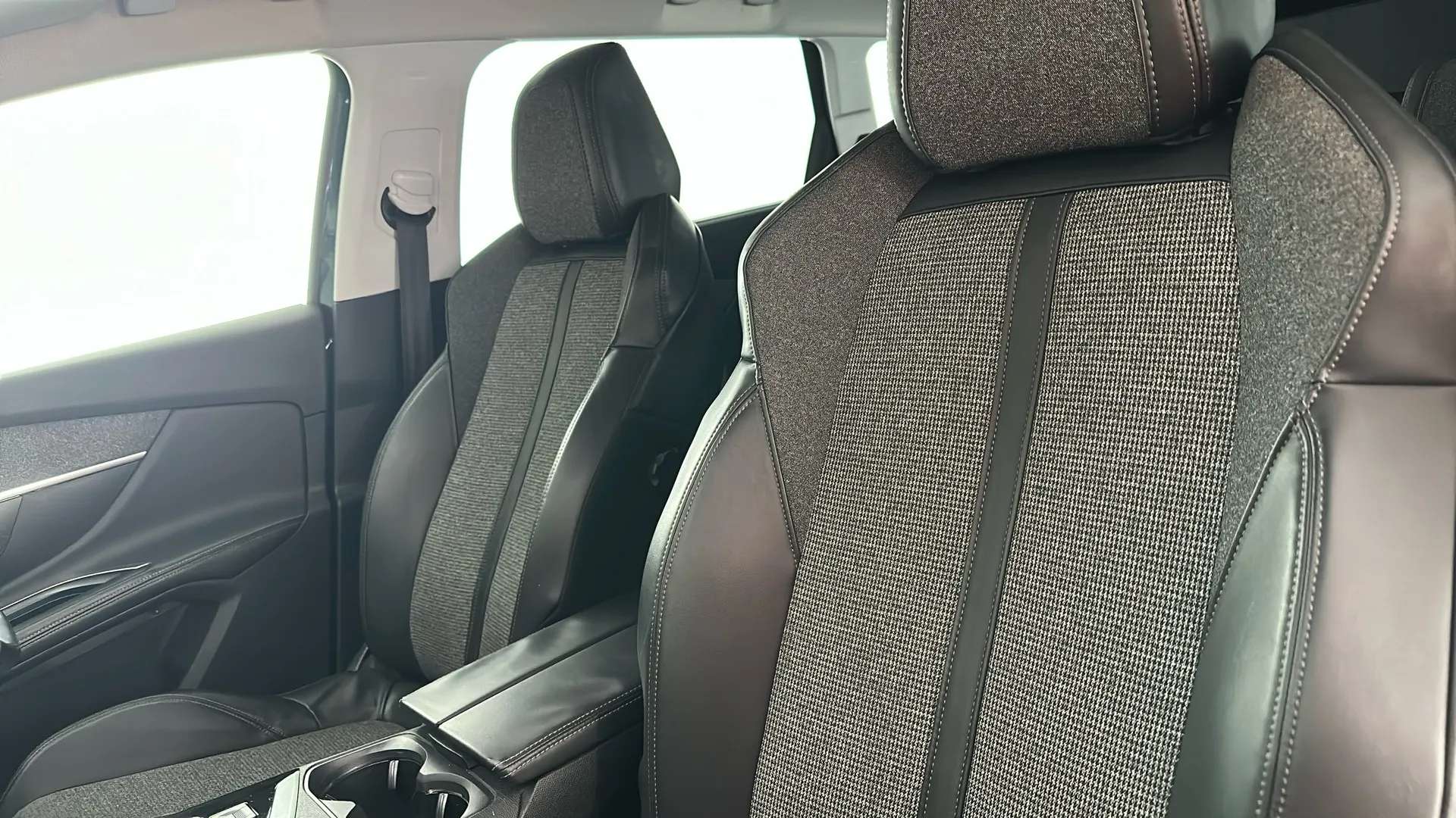 2018 PEUGEOT 5008 2018 PEUGEOT 5008