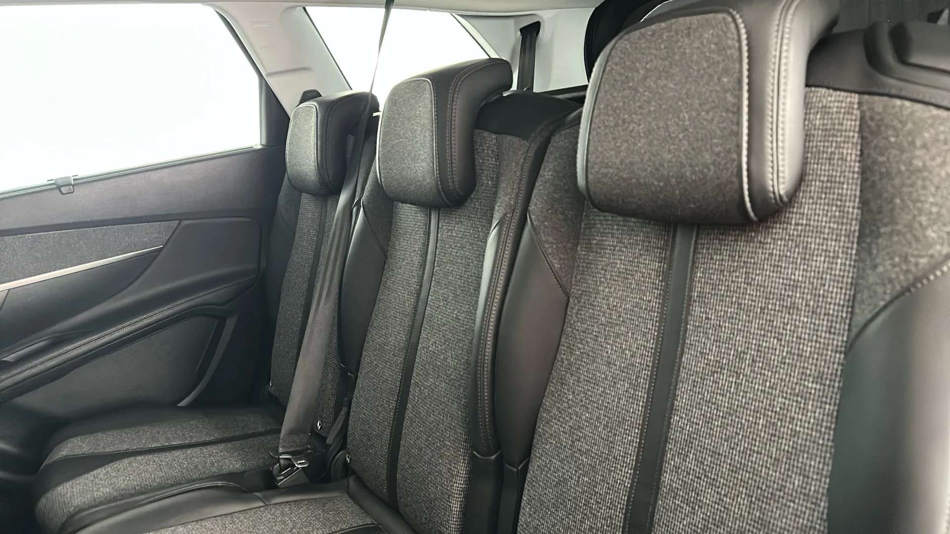 2018 PEUGEOT 5008 2018 PEUGEOT 5008