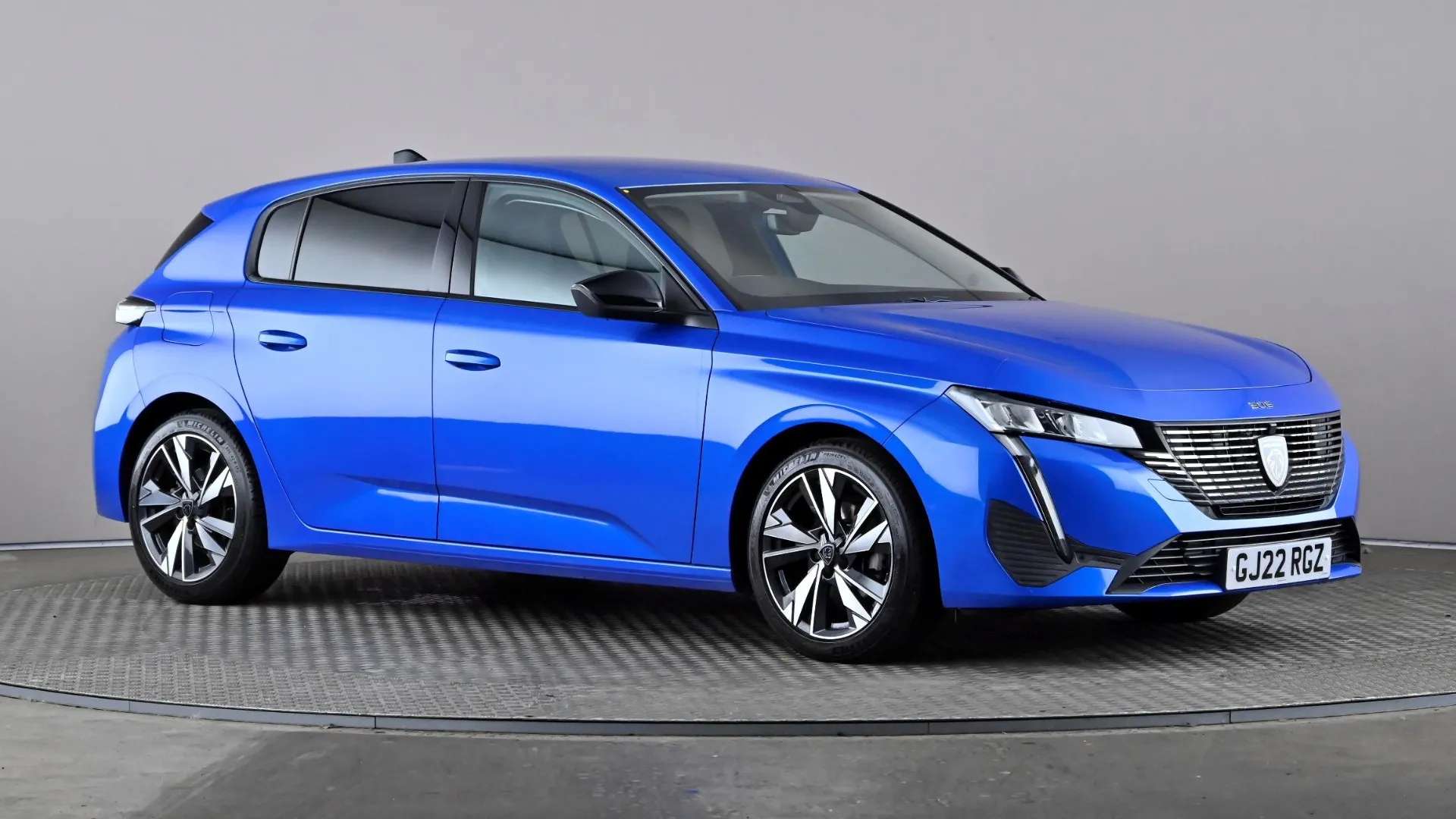 A 2022 PEUGEOT 308 1.2 PureTech Allure EAT8 A 2022 PEUGEOT 308 1.2 PureTech Allure EAT8