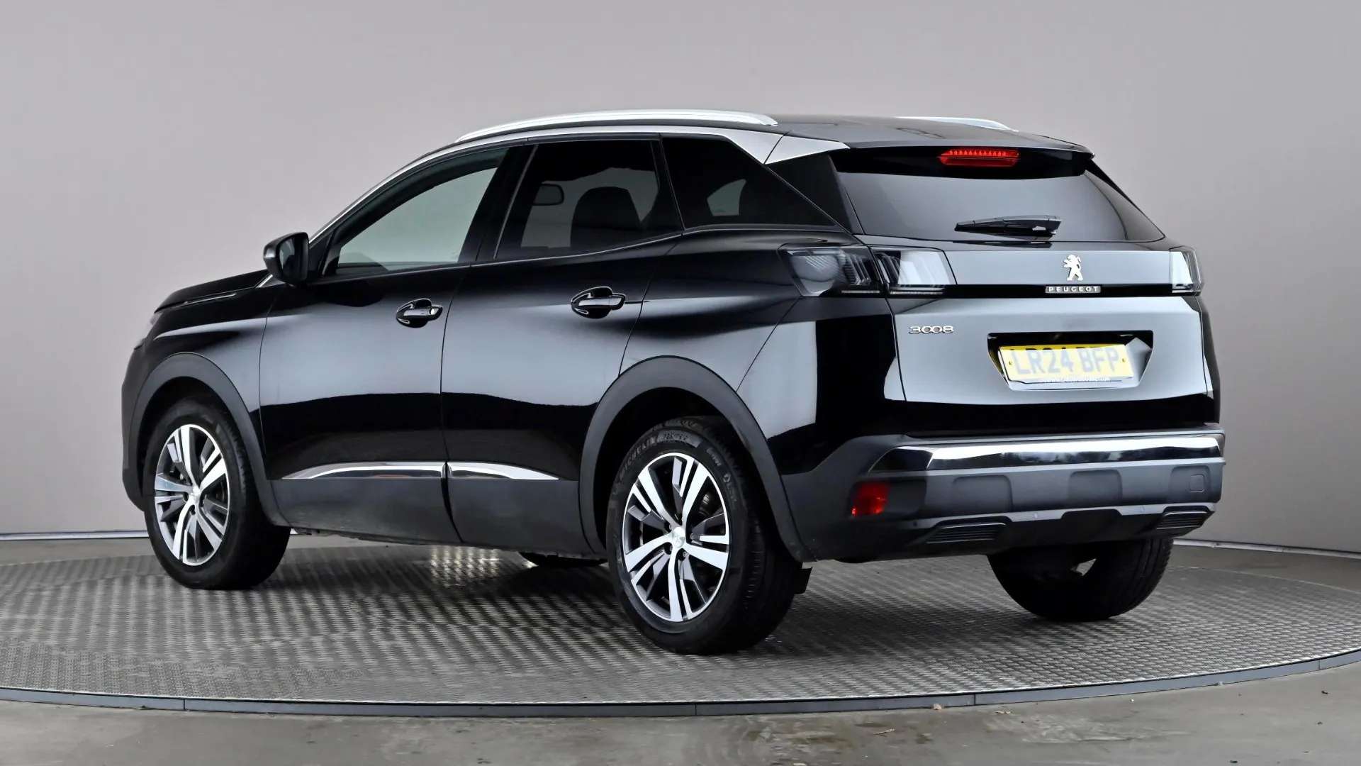 A 2024 PEUGEOT 3008 1.2 PureTech Allure EAT8 A 2024 PEUGEOT 3008 1.2 PureTech Allure EAT8