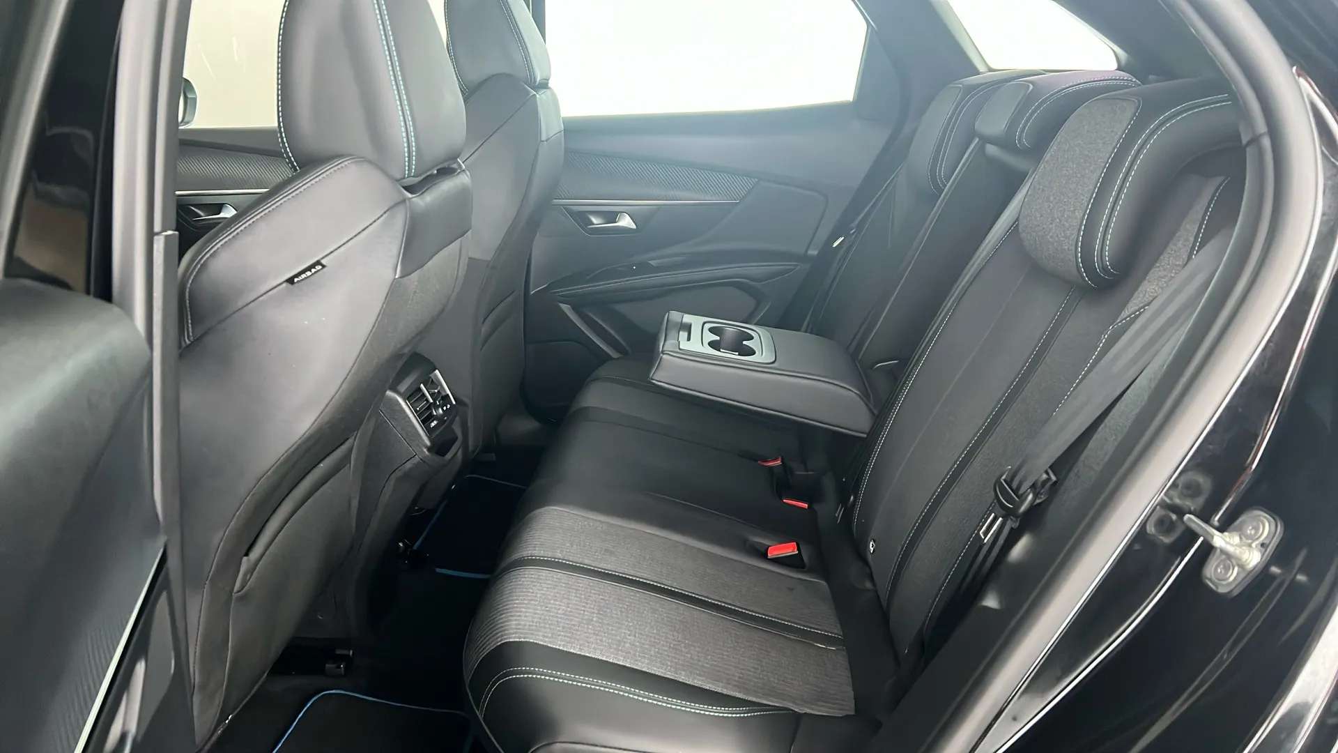 2024 PEUGEOT 3008 2024 PEUGEOT 3008