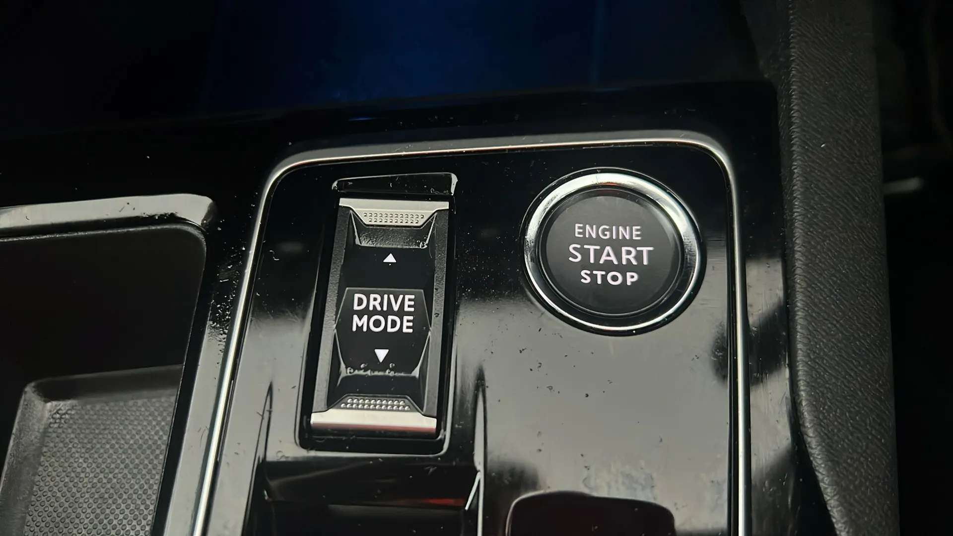 2024 PEUGEOT 3008 2024 PEUGEOT 3008