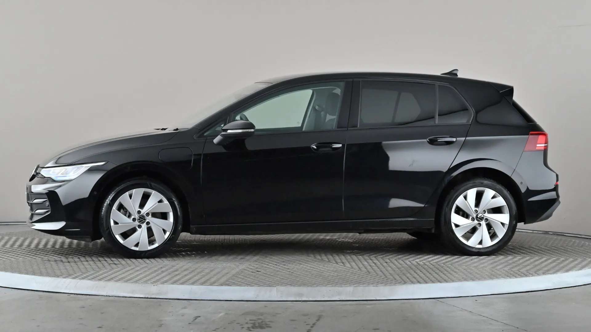 A 2025 VOLKSWAGEN GOLF 1.5 TSI 204 Match eHybrid DSG A 2025 VOLKSWAGEN GOLF 1.5 TSI 204 Match eHybrid DSG
