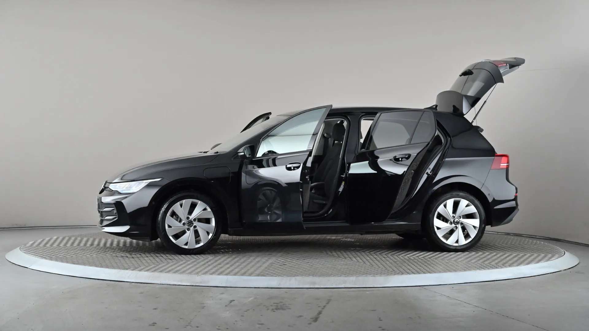 2025 VOLKSWAGEN GOLF 2025 VOLKSWAGEN GOLF