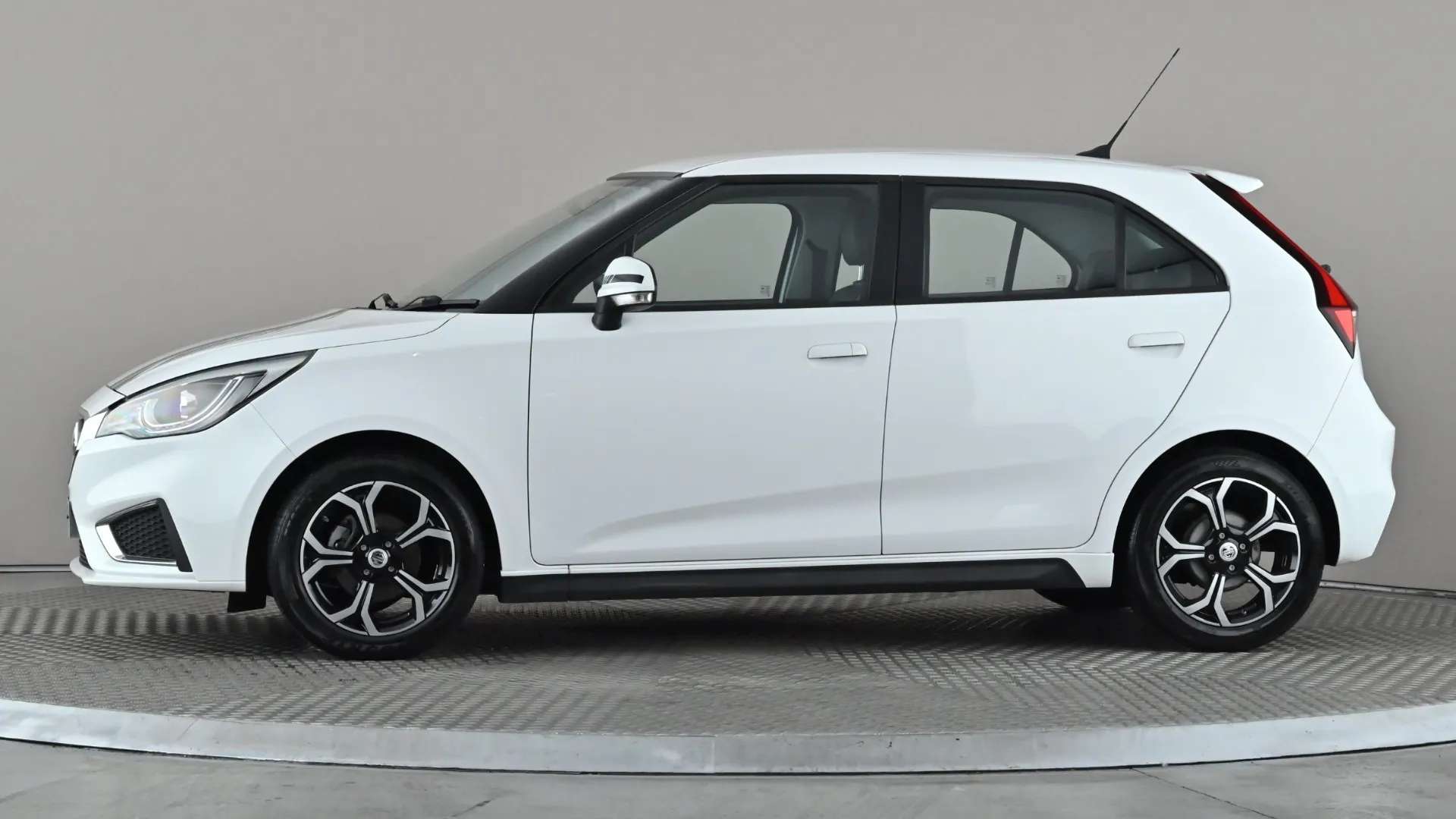 A 2019 MG MOTOR UK MG3 1.5 VTi-TECH Exclusive A 2019 MG MOTOR UK MG3 1.5 VTi-TECH Exclusive