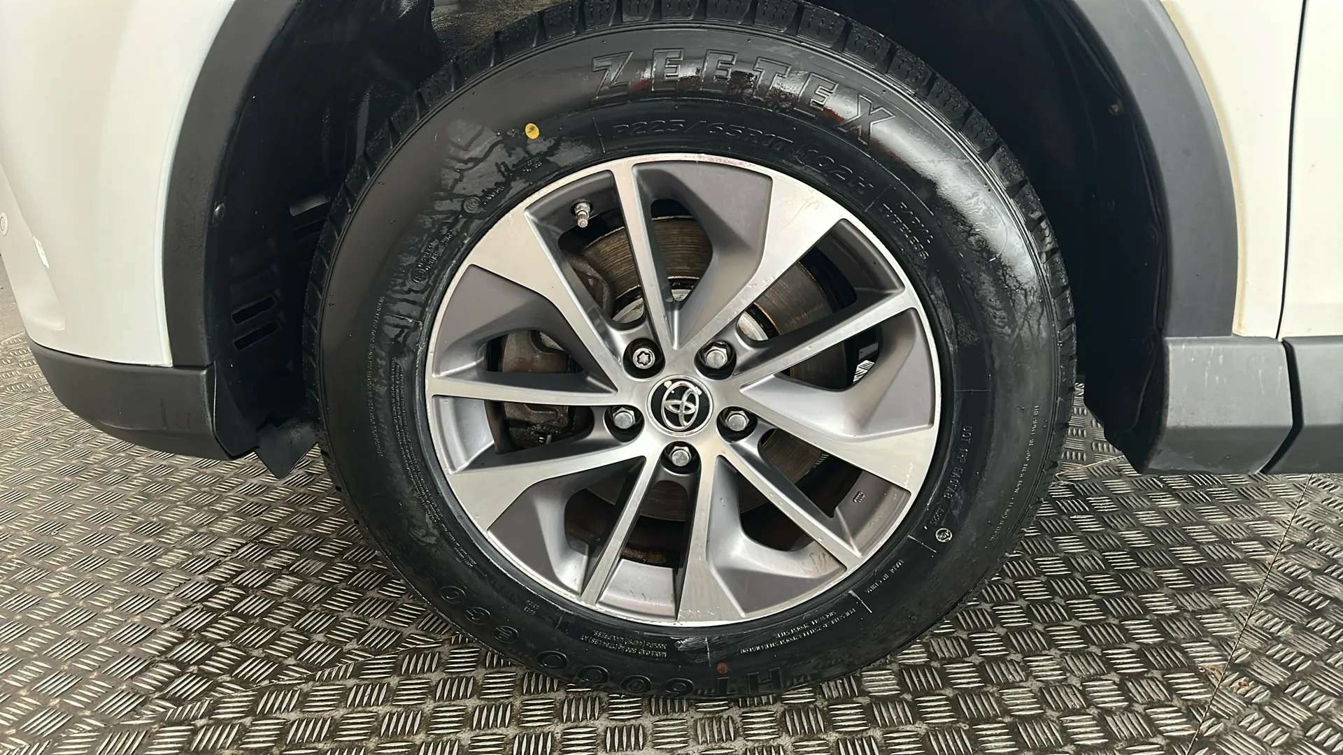2017 TOYOTA RAV4 2017 TOYOTA RAV4