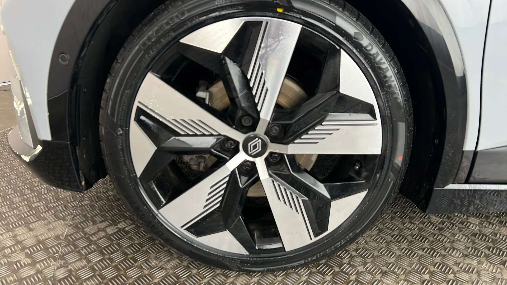 2024 RENAULT MEGANE E-TECH 2024 RENAULT MEGANE E-TECH