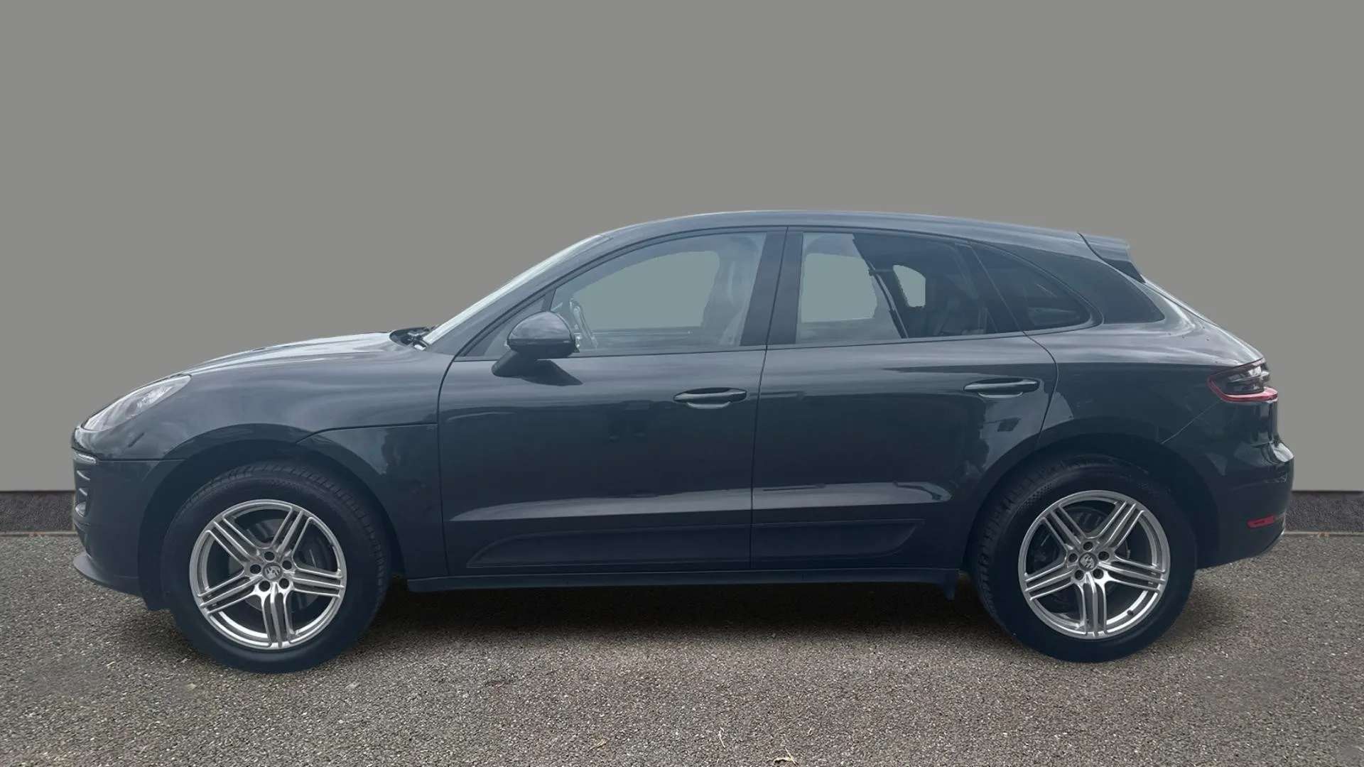 2016 PORSCHE MACAN 2016 PORSCHE MACAN