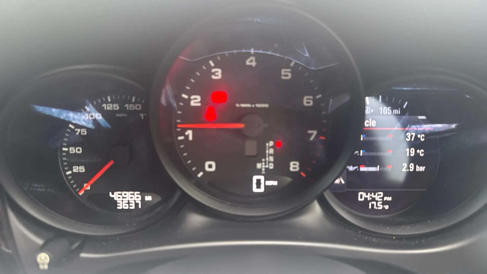 2016 PORSCHE MACAN 2016 PORSCHE MACAN