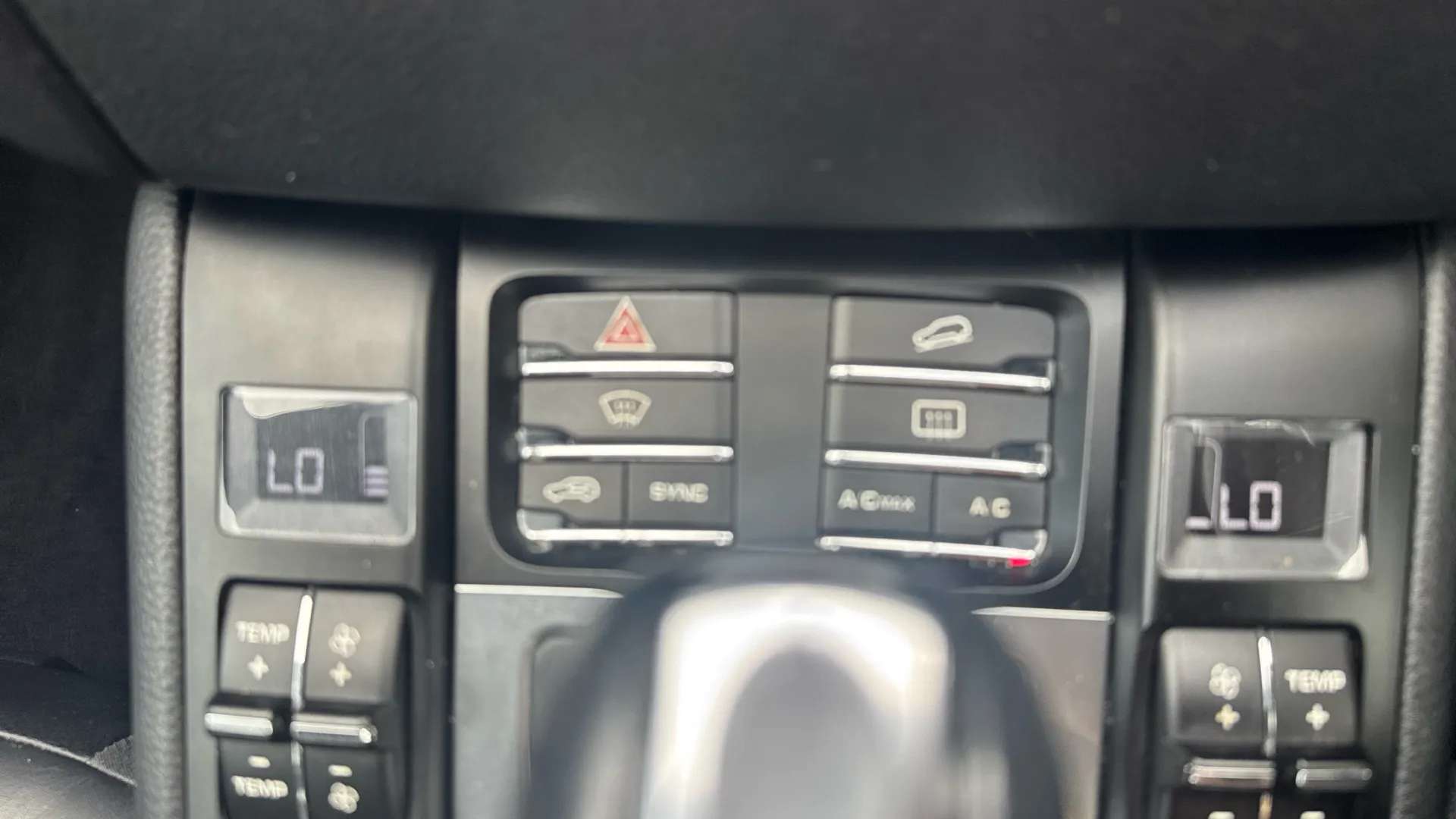 2016 PORSCHE MACAN 2016 PORSCHE MACAN