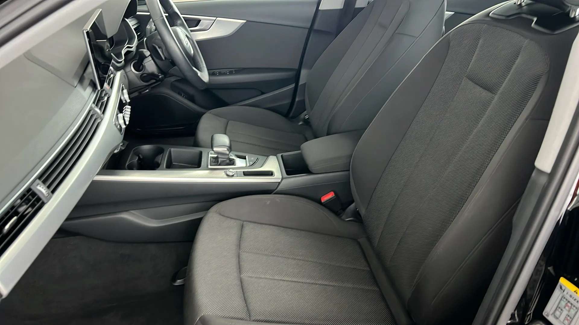 2023 AUDI A4 2023 AUDI A4