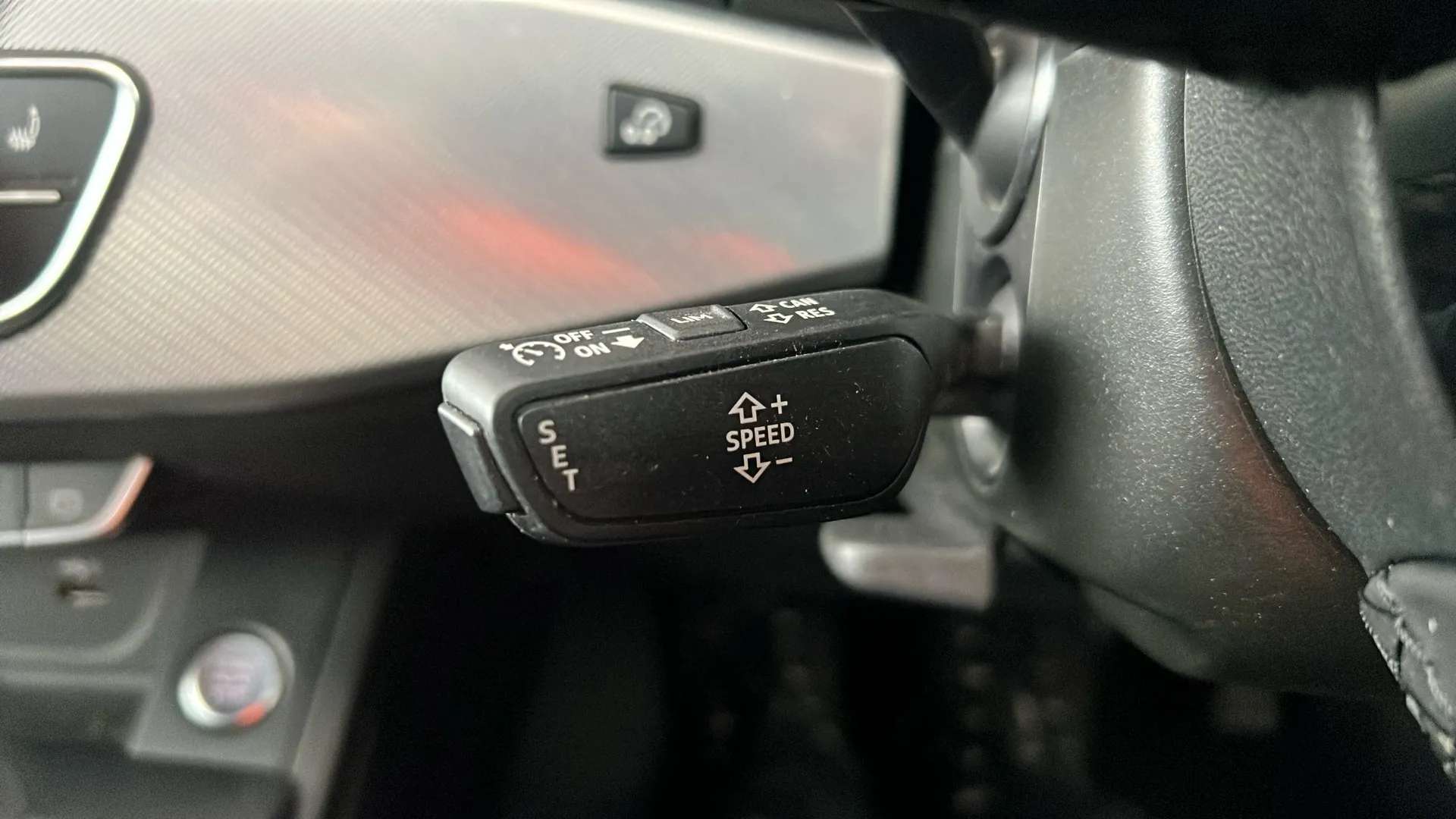 2023 AUDI A4 2023 AUDI A4