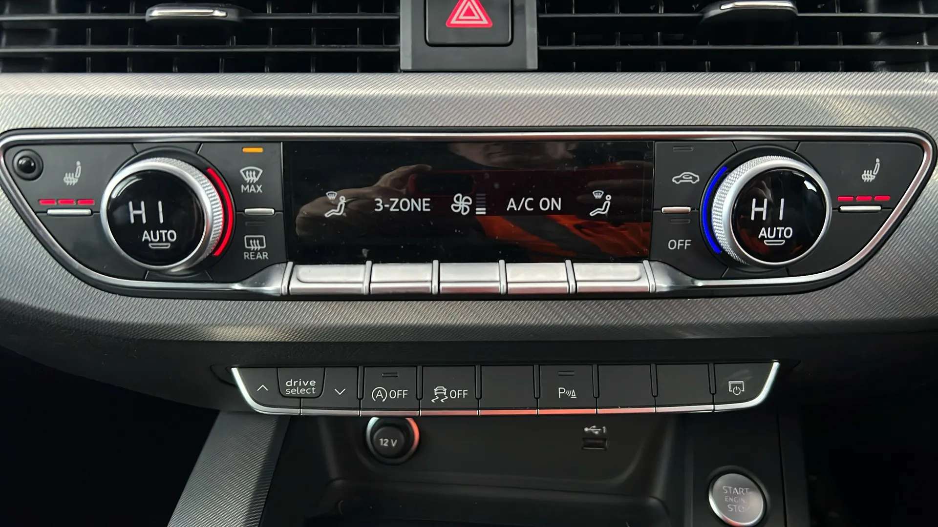 2023 AUDI A4 2023 AUDI A4