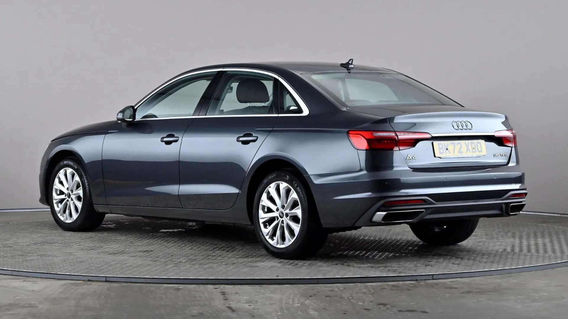 A 2022 AUDI A4 35 TFSI Technik S Tronic A 2022 AUDI A4 35 TFSI Technik S Tronic