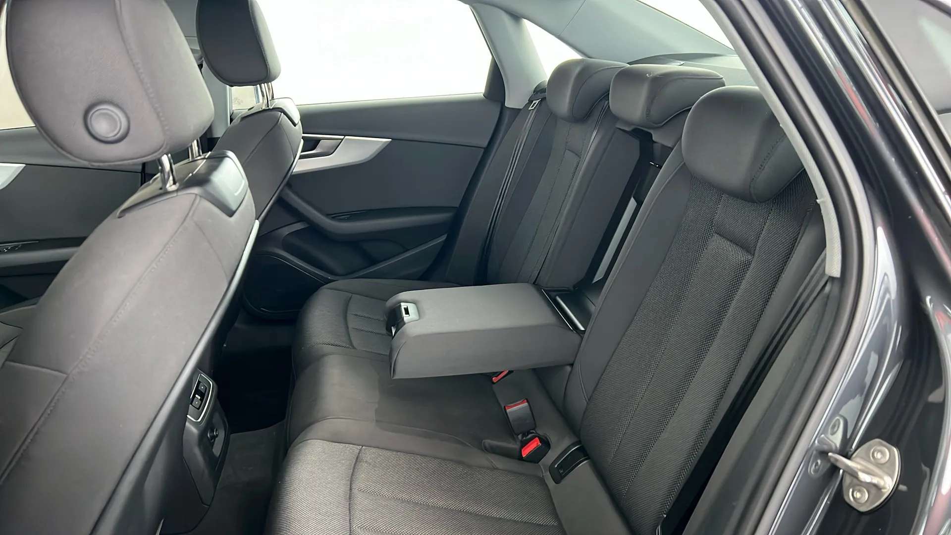 2022 AUDI A4 2022 AUDI A4