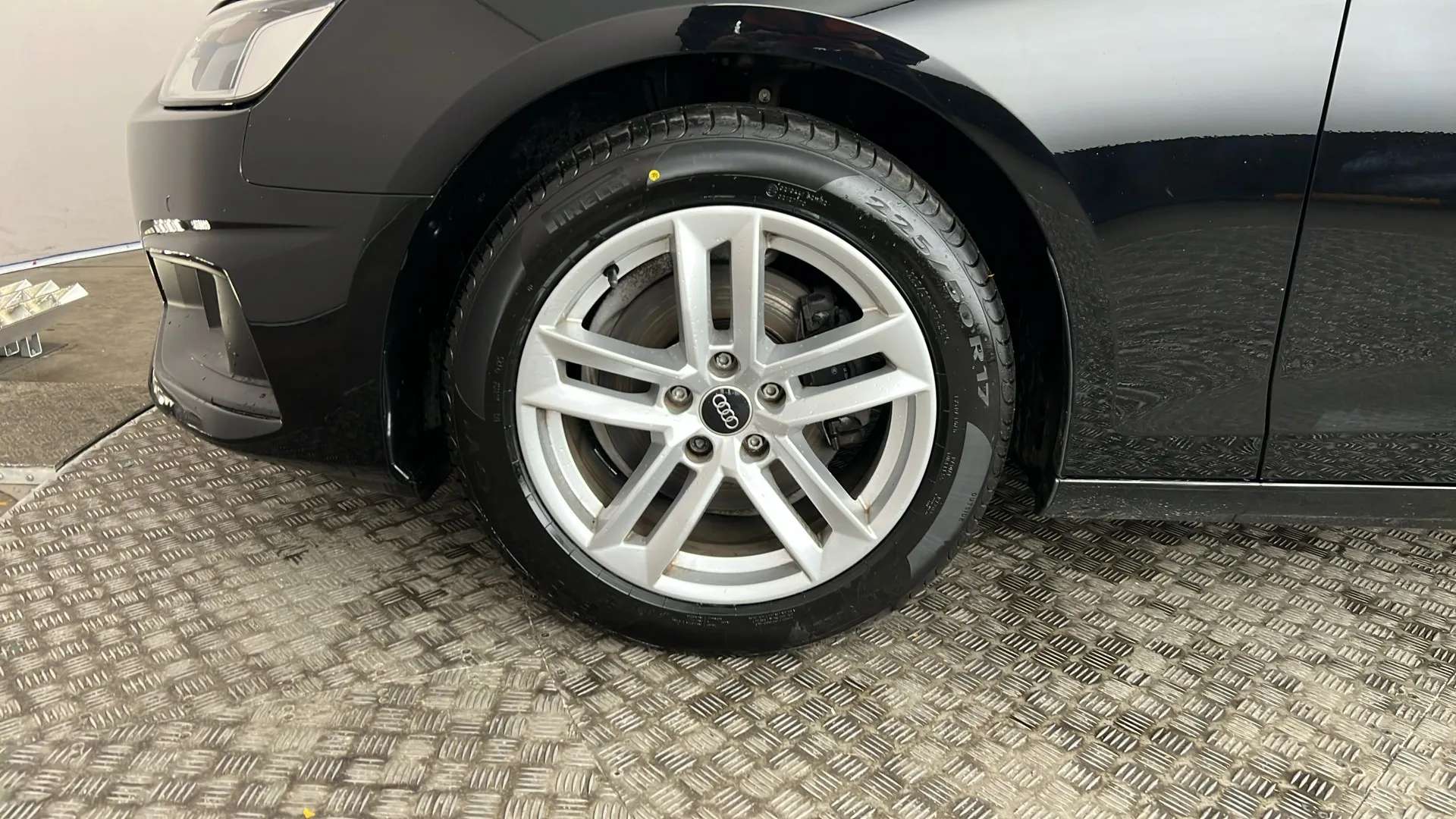 2023 AUDI A4 2023 AUDI A4